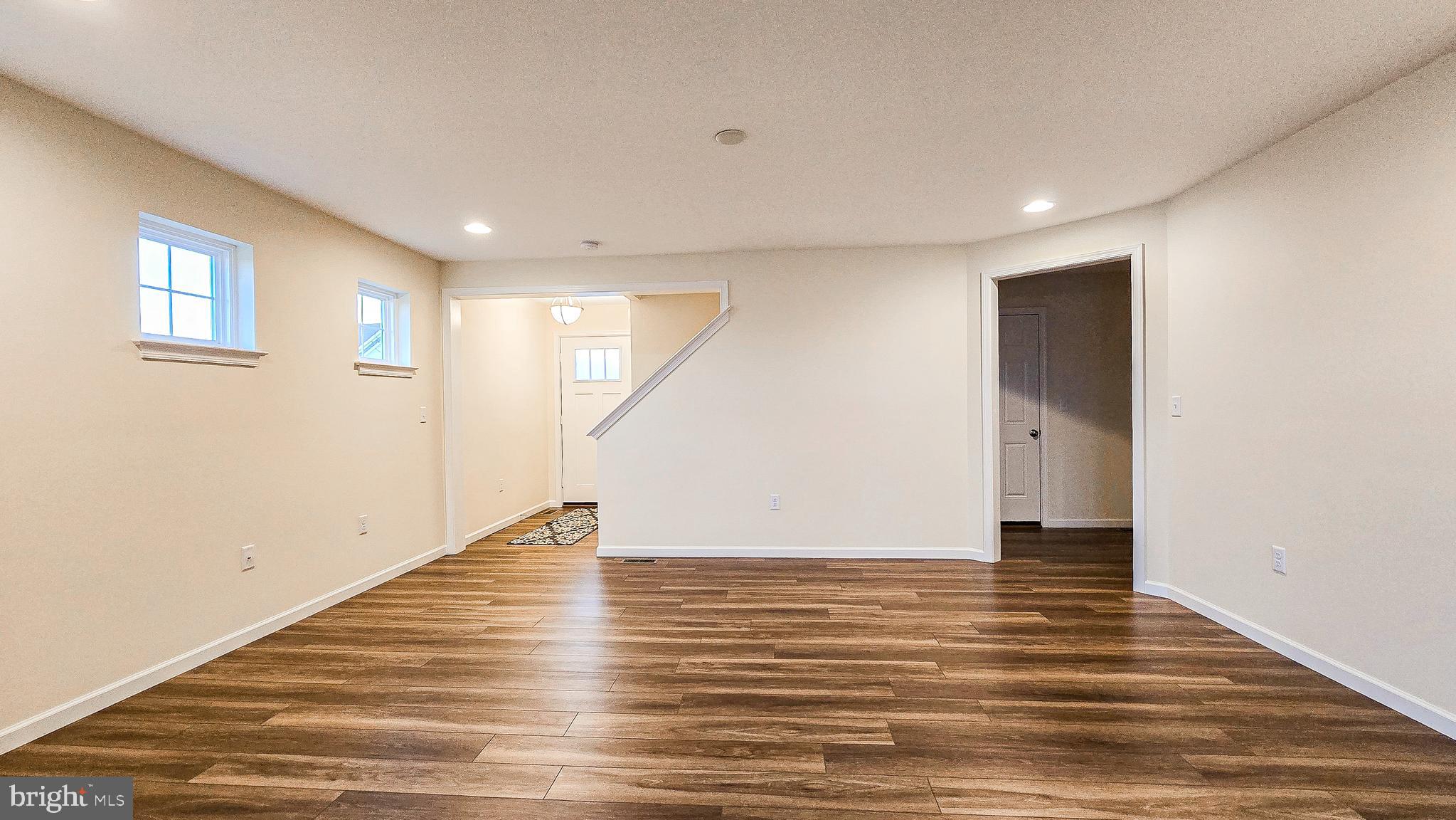 ORCHARD GLEN - Residential Lease