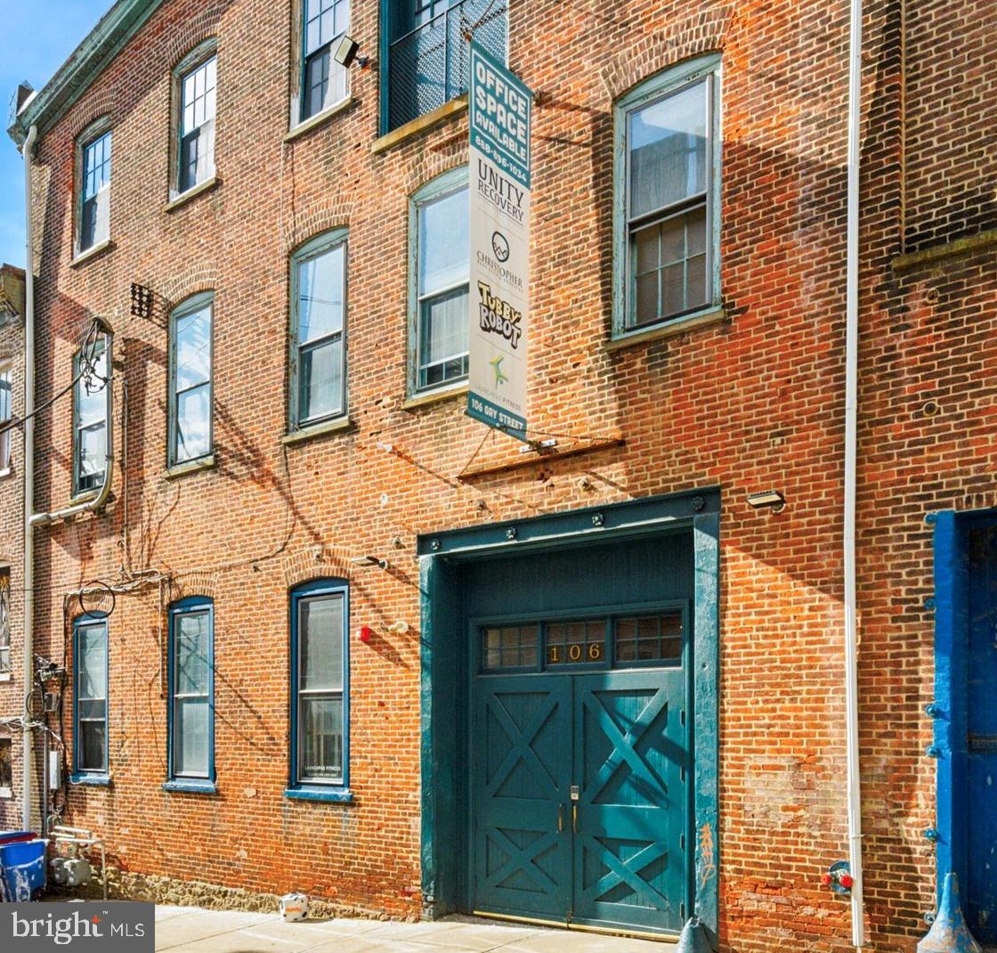 MANAYUNK - Commercial Lease