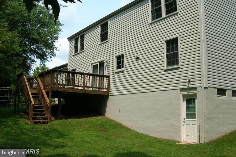 PARK OVERLOOK - Residential Lease