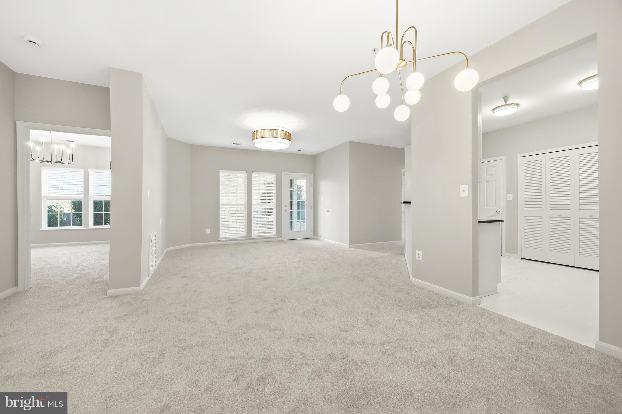 ELKRIDGE CROSSING - Residential