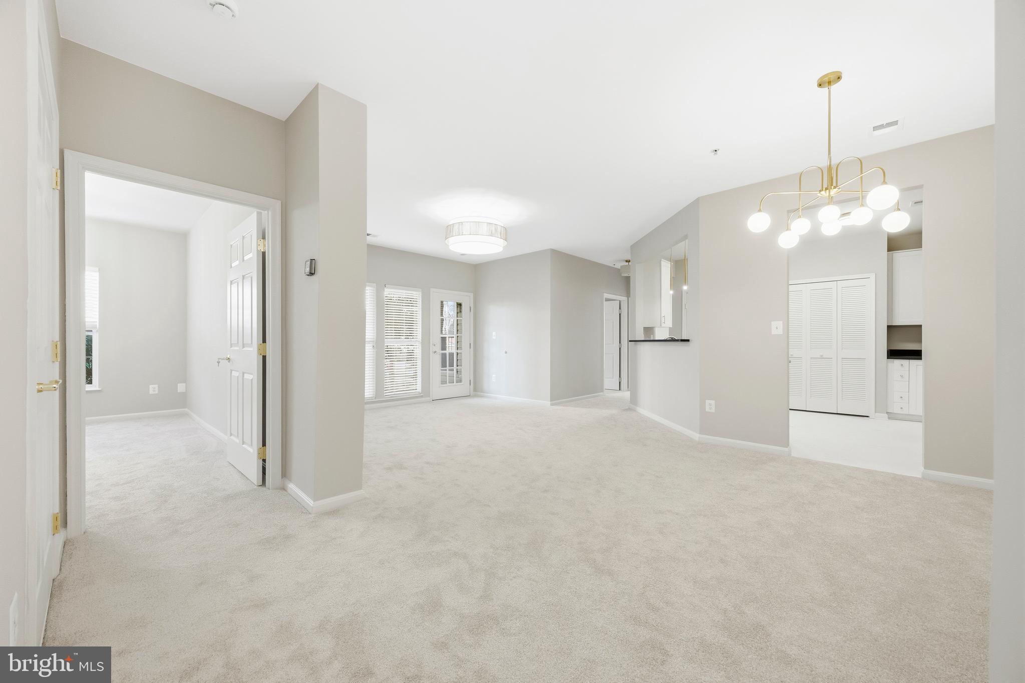 ELKRIDGE CROSSING - Residential