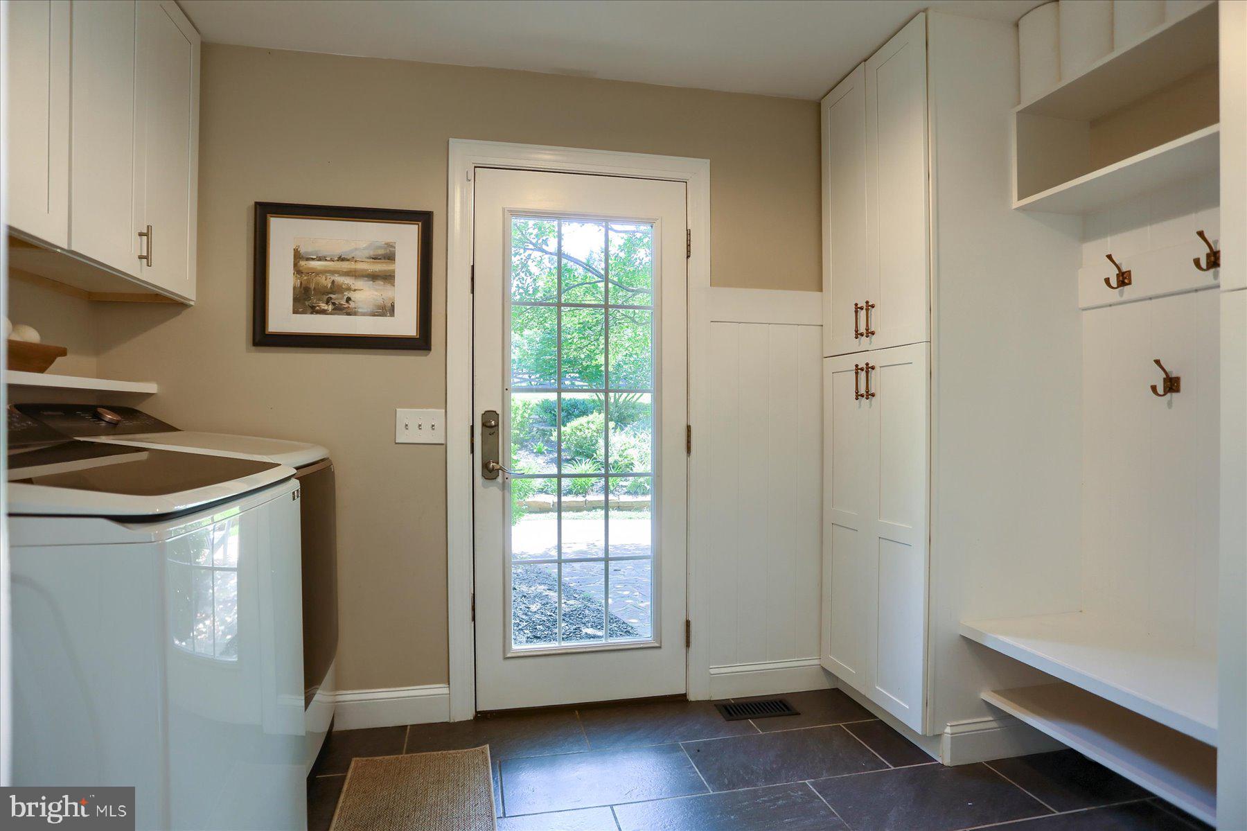 HICKORY MEADOW - Residential