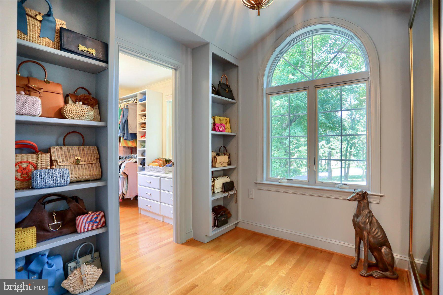 HICKORY MEADOW - Residential