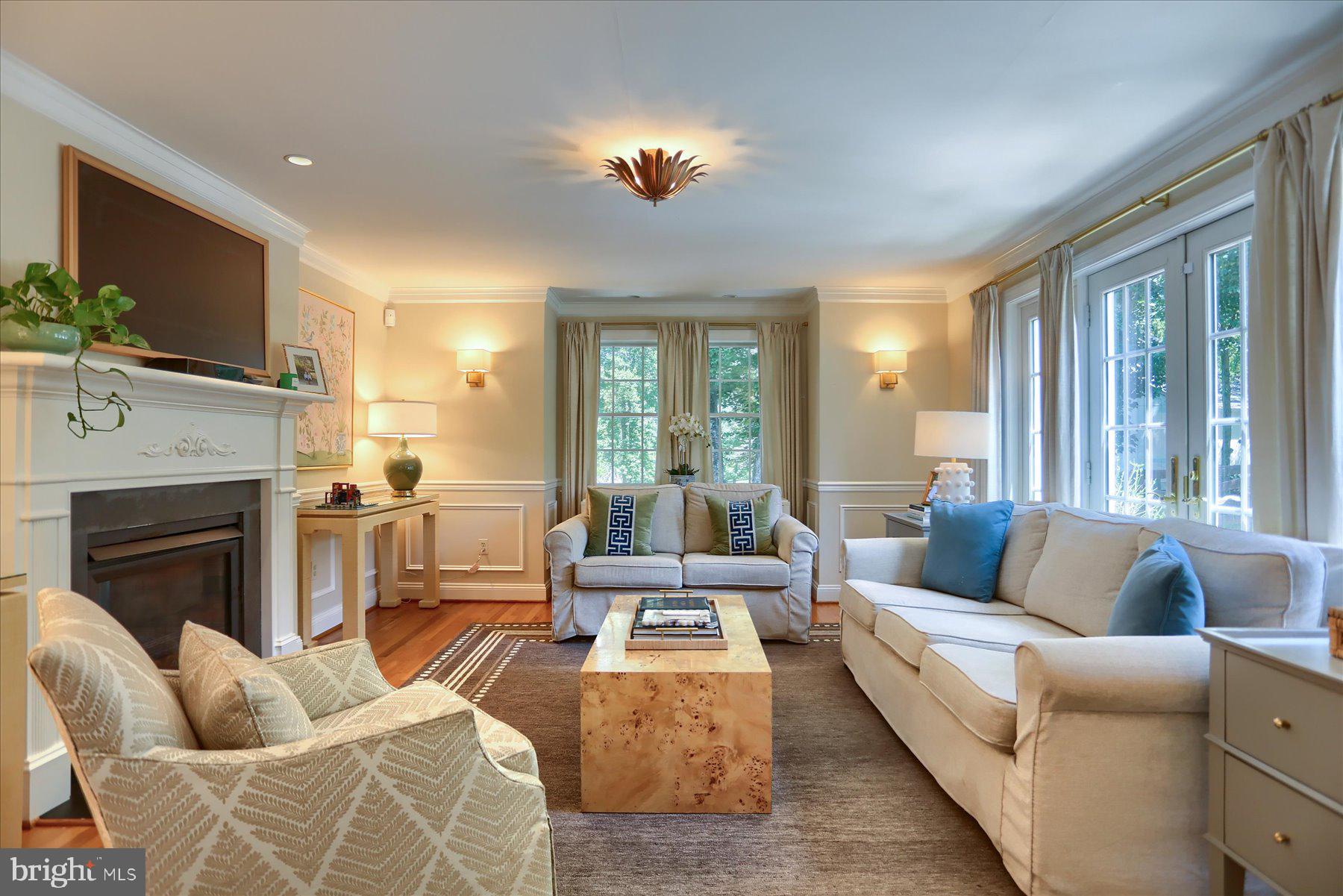 HICKORY MEADOW - Residential