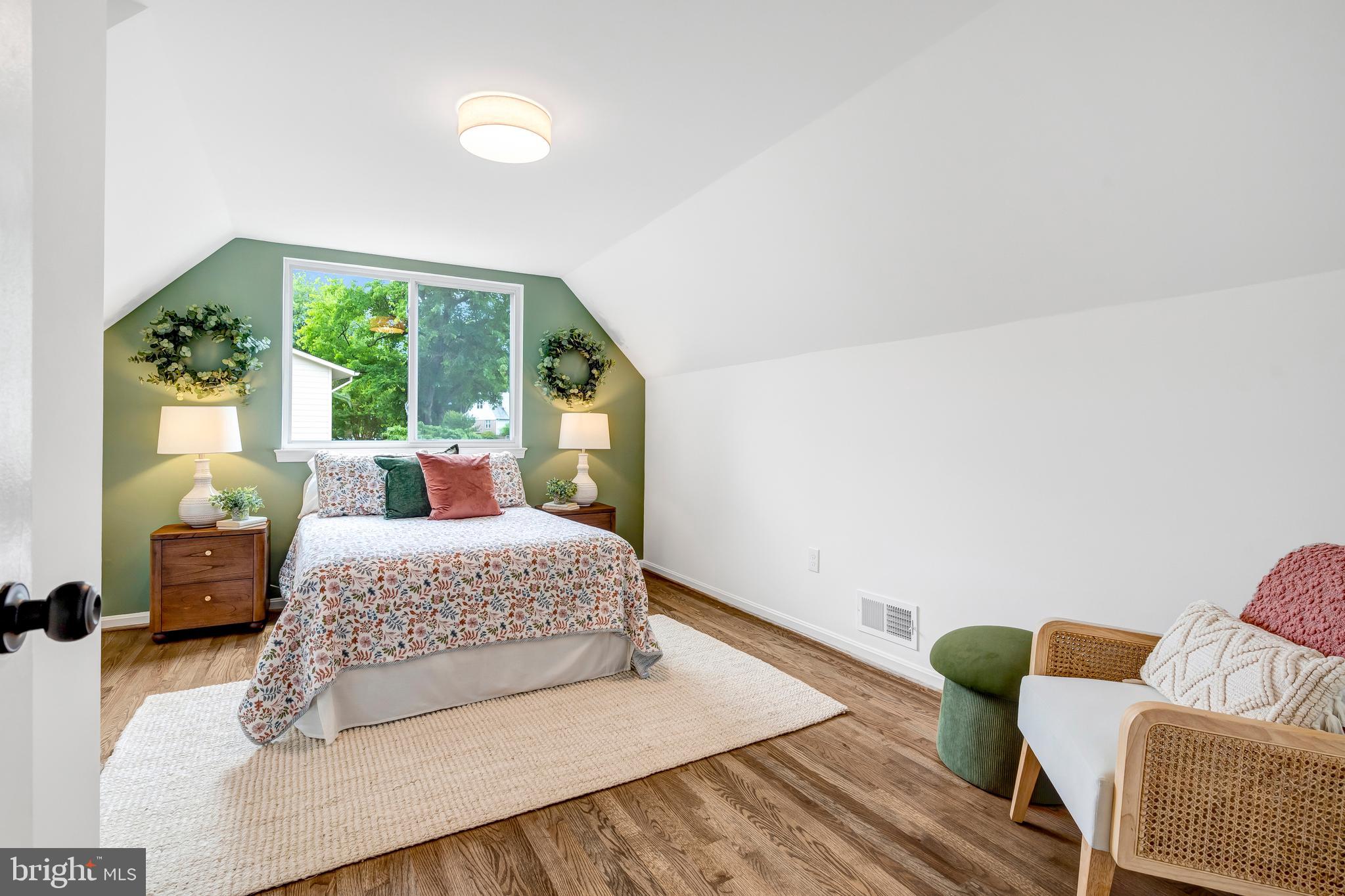 KINGS PARK WEST - Residential