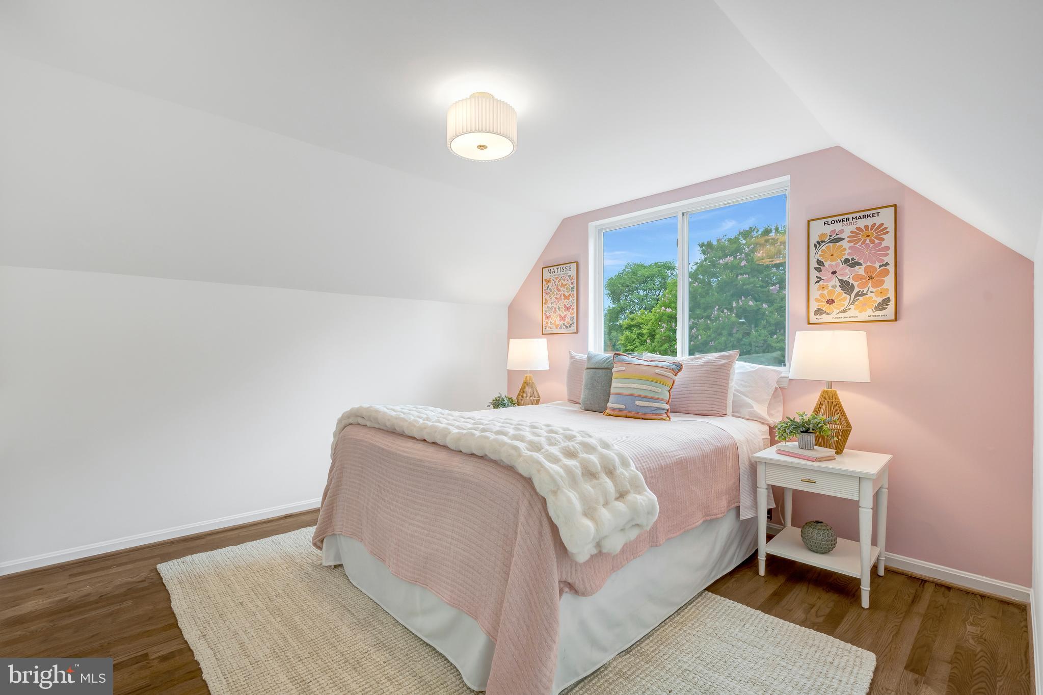 KINGS PARK WEST - Residential