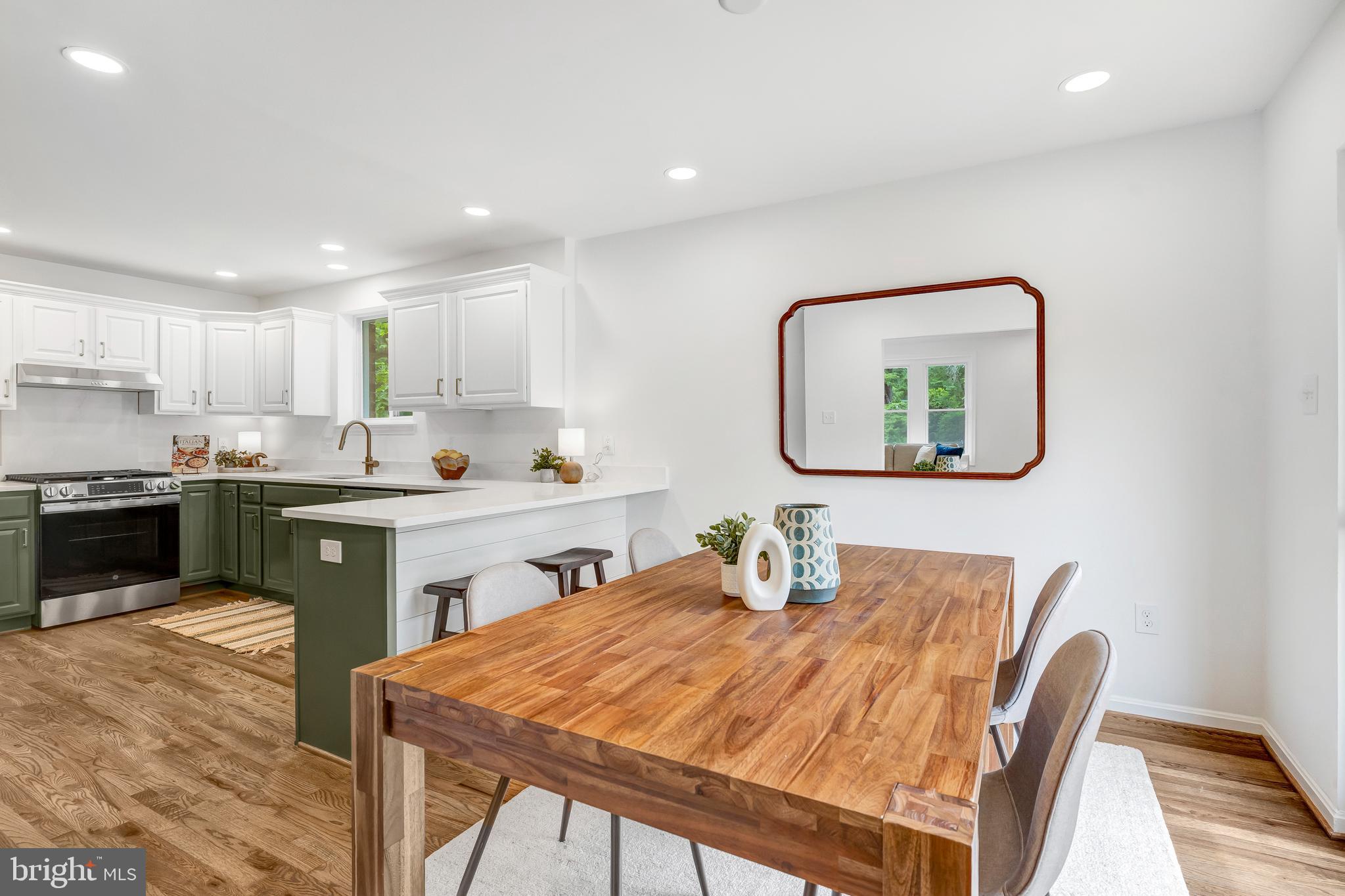 KINGS PARK WEST - Residential