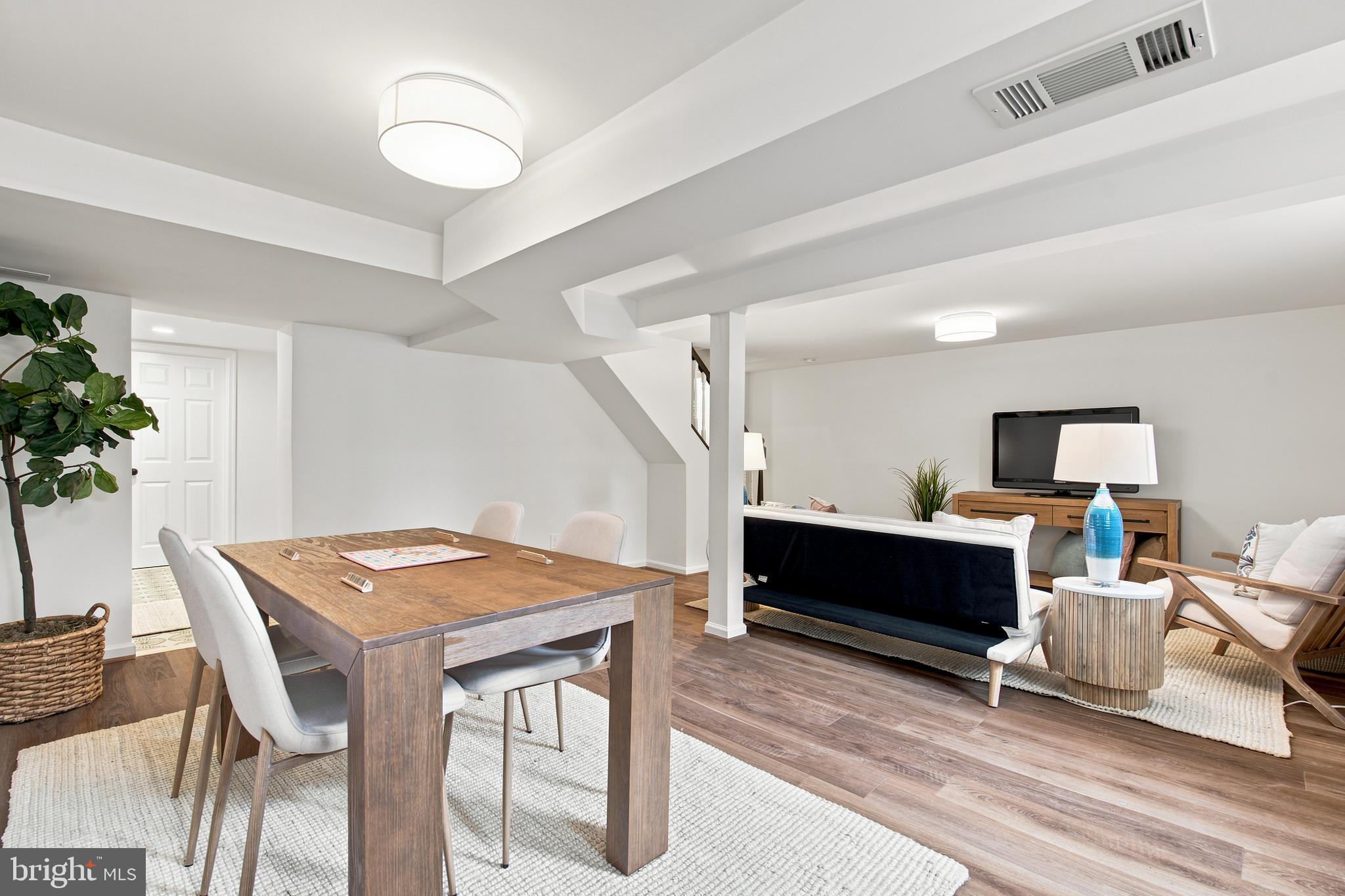 KINGS PARK WEST - Residential