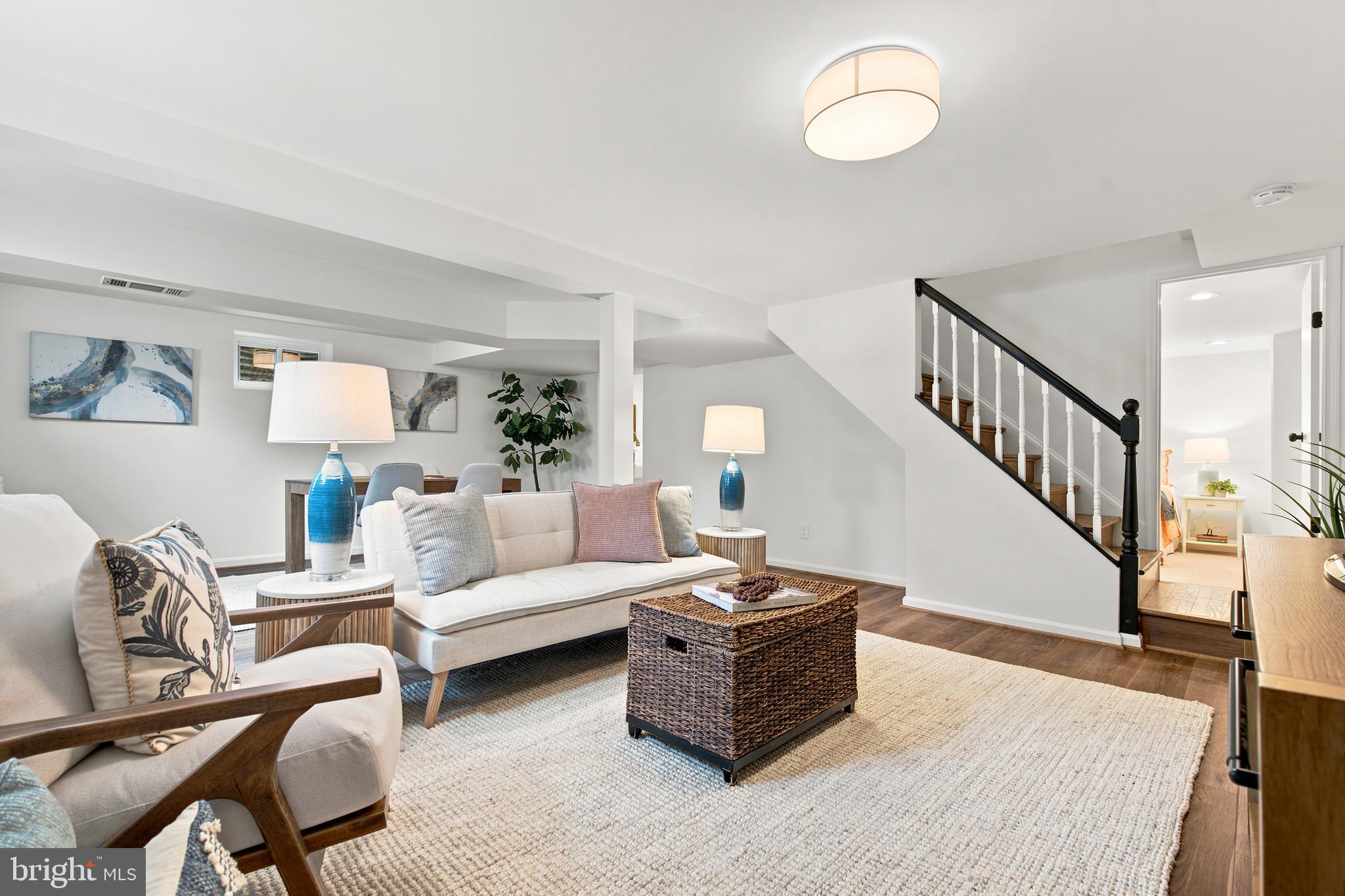 KINGS PARK WEST - Residential