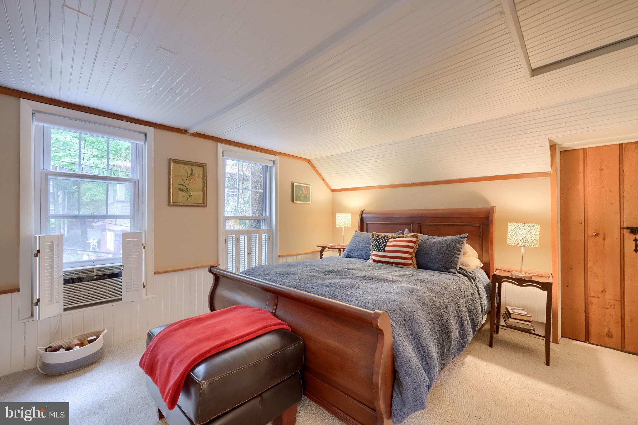 CAMPMEETING, MT GRETNA - Residential
