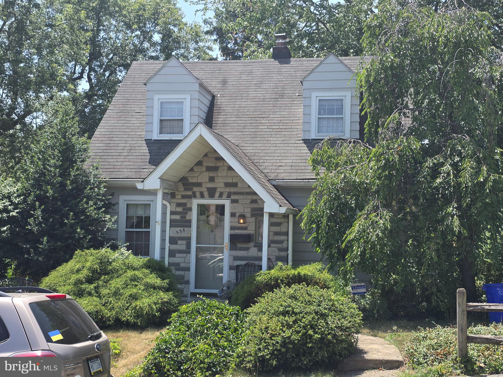 Welcome home to 534 Benton St, a charming 1,150 sq ft detached Cape Cod nestled in Harrisburg, PA. Set on a 0.1-acre fenced lot, this property offers plenty of privacy and outdoor space. Inside, you will find 2 large bedrooms and 1 bathroom. The main level boasts a large living room complete with a cozy fireplace. It is the perfect spot to relax. Host meals in the separate dining room. Then, unwind in the bright and airy sunroom. Downstairs, a 624 sq ft unfinished basement offers endless storage options. You can easily shape this extra space to fit your needs.