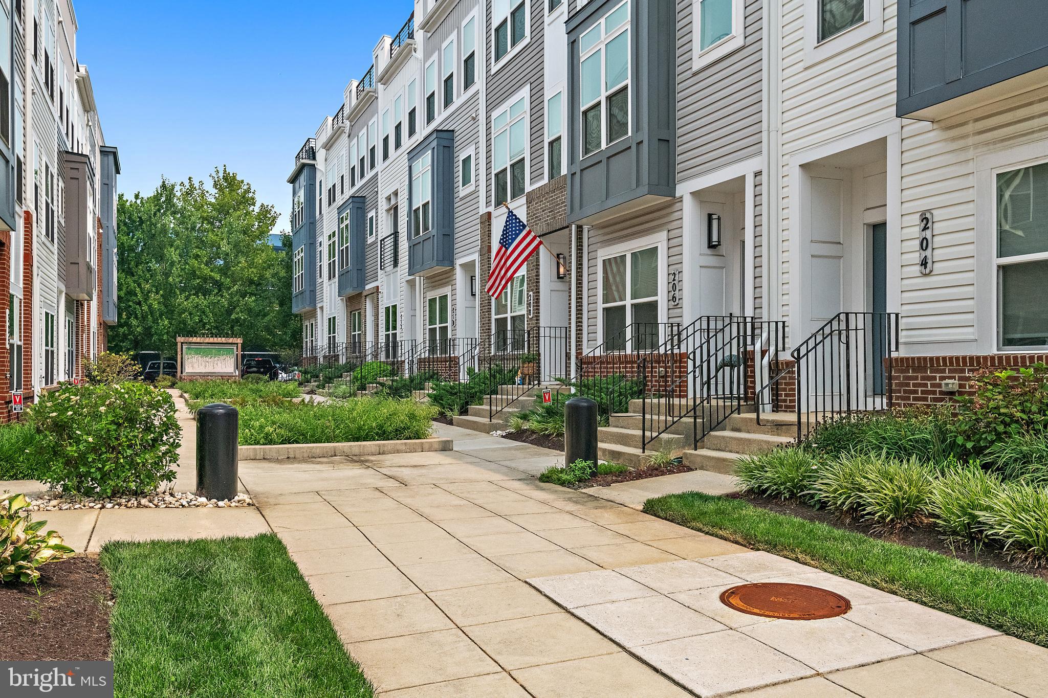 ADMIRALS SQUARE - Residential