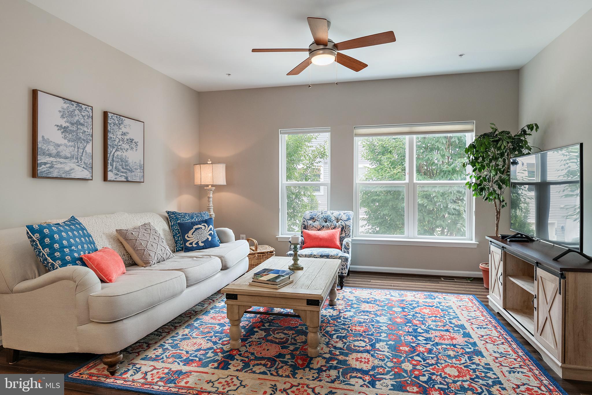 ADMIRALS SQUARE - Residential