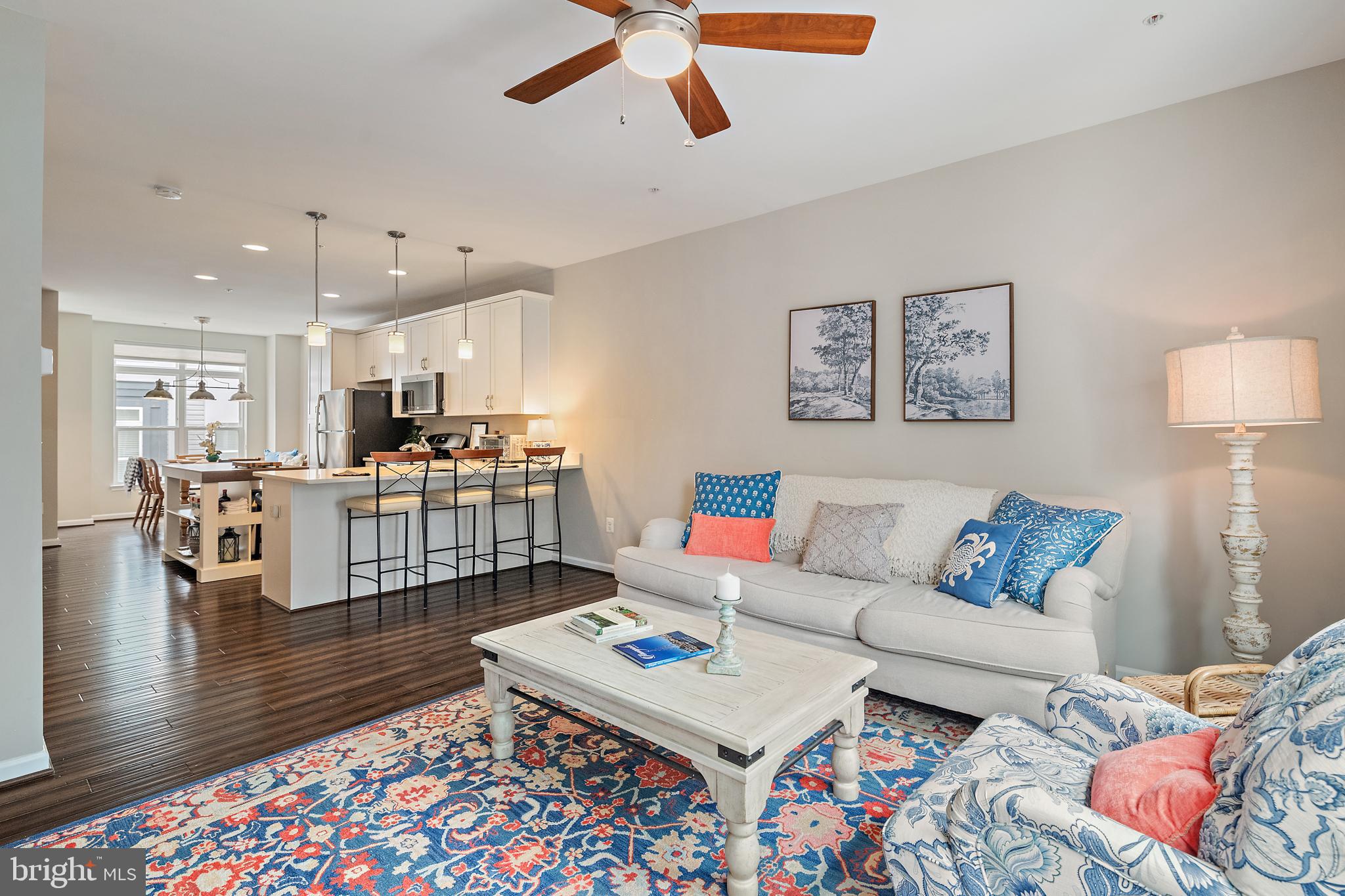 ADMIRALS SQUARE - Residential