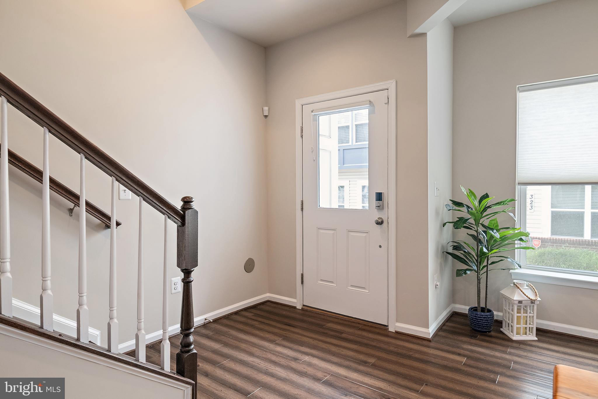 ADMIRALS SQUARE - Residential