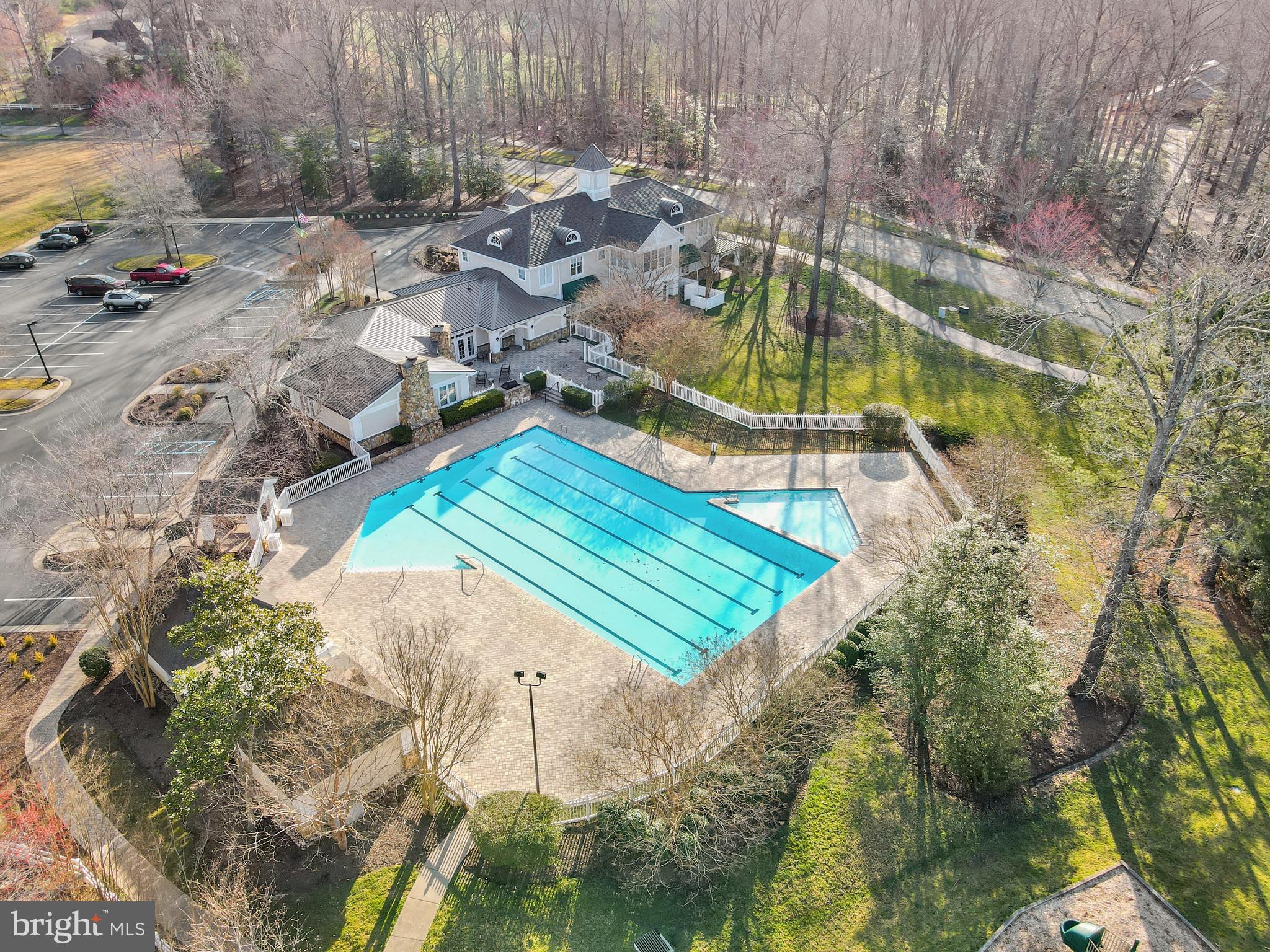 STONEHOUSE - Residential