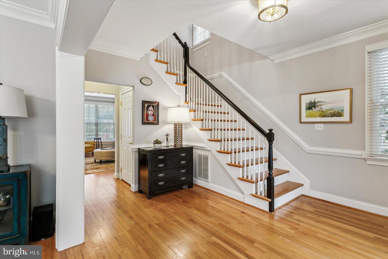STONEHOUSE - Residential