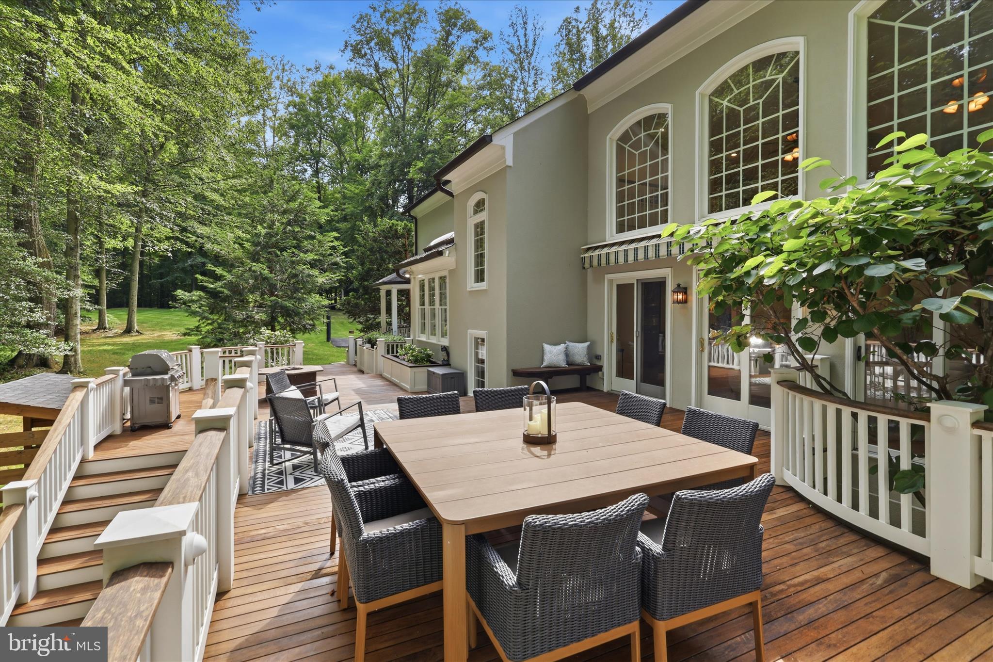 TWELVE OAKS - Residential
