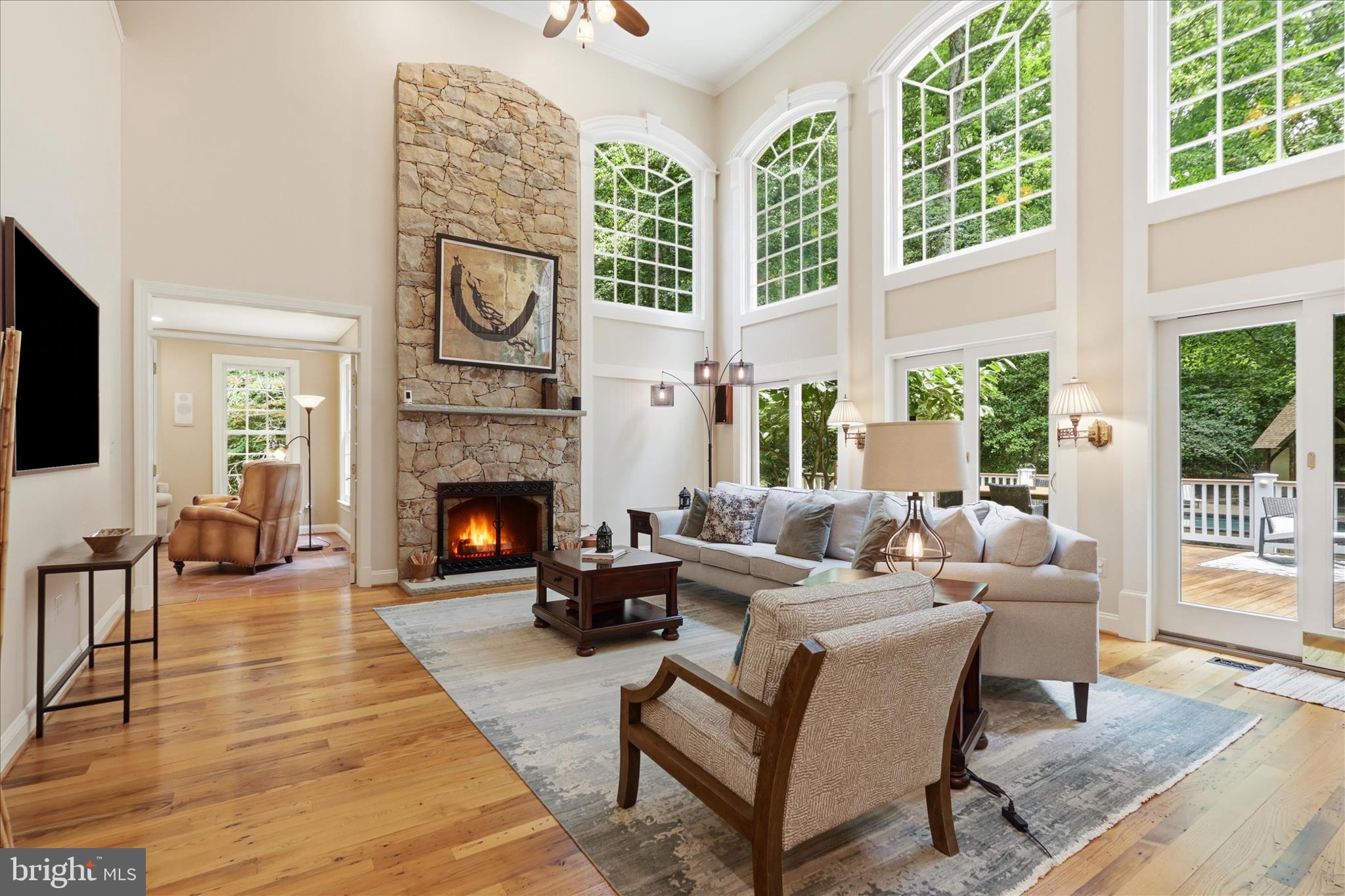TWELVE OAKS - Residential