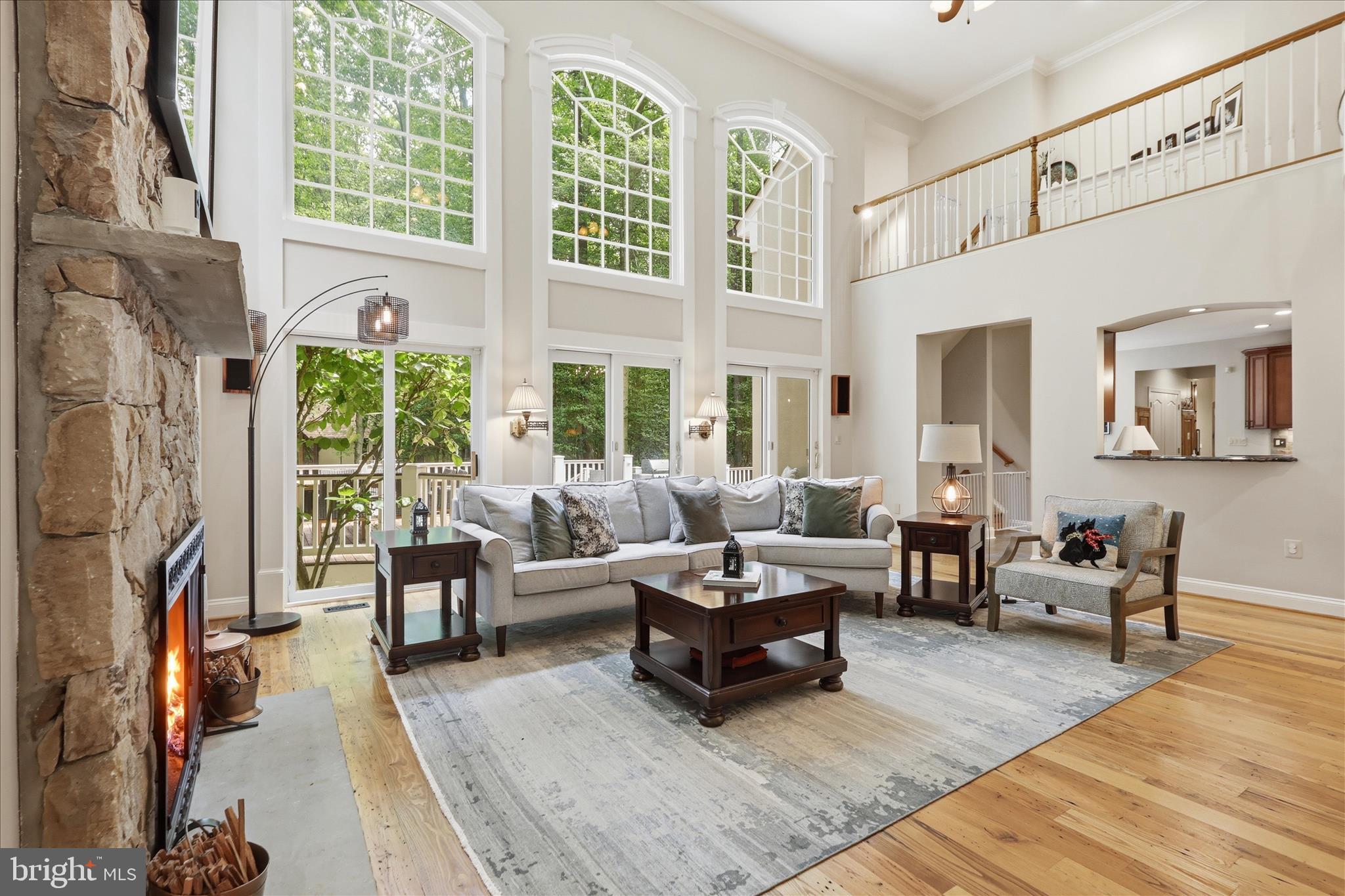 TWELVE OAKS - Residential