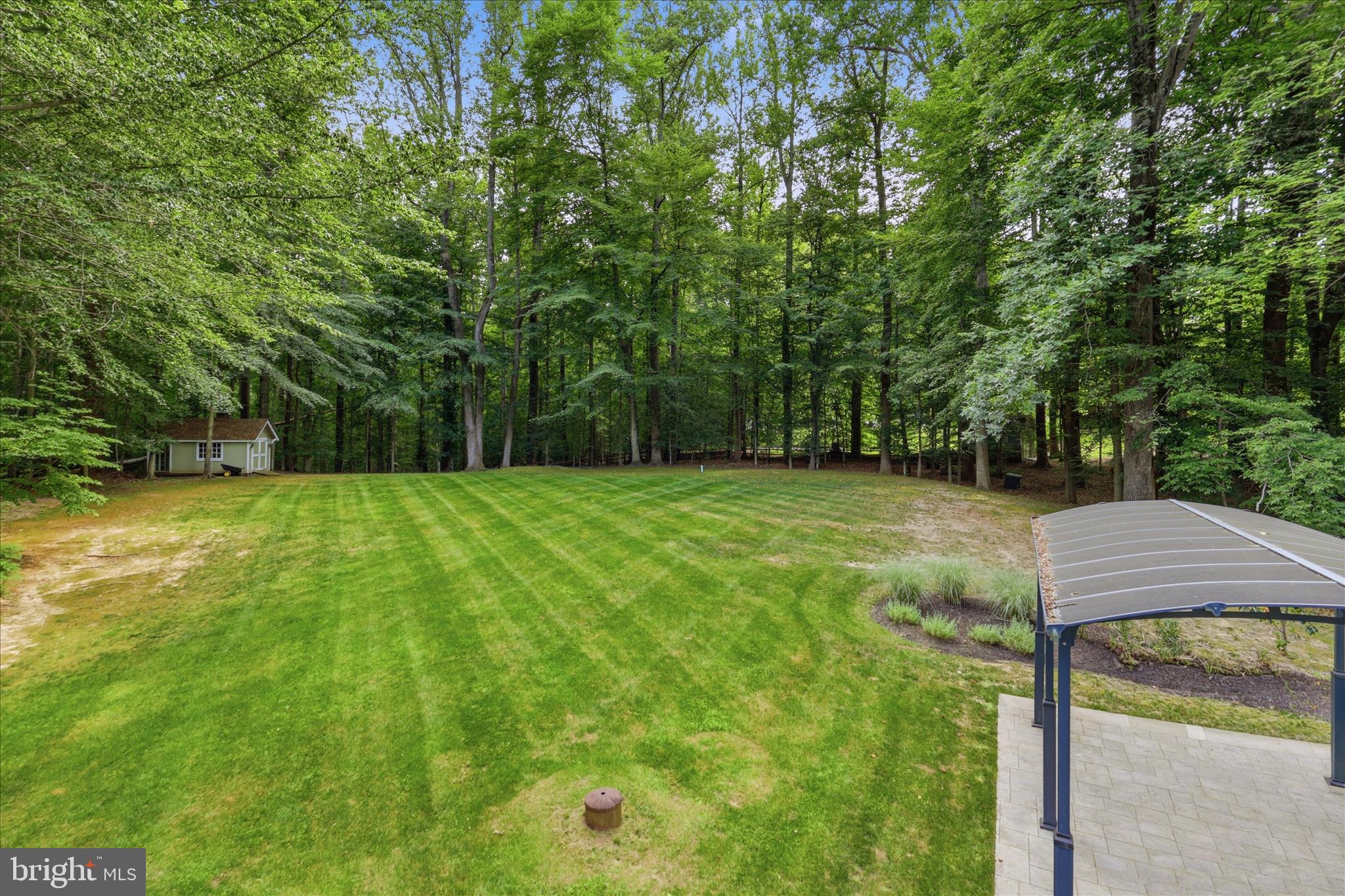 TWELVE OAKS - Residential