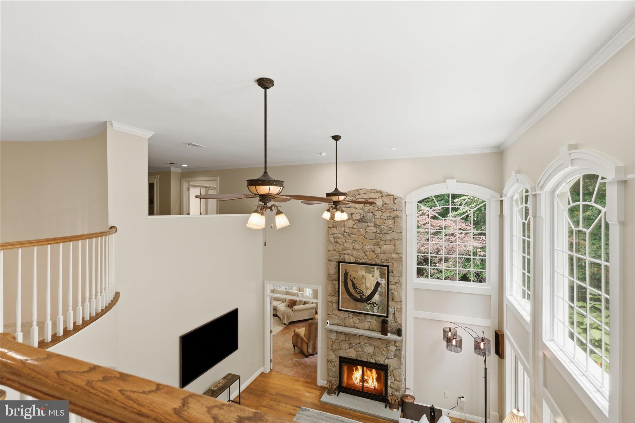 TWELVE OAKS - Residential