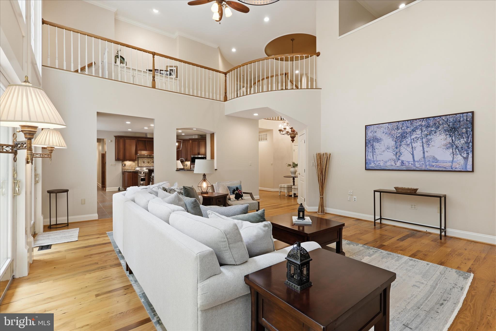 TWELVE OAKS - Residential