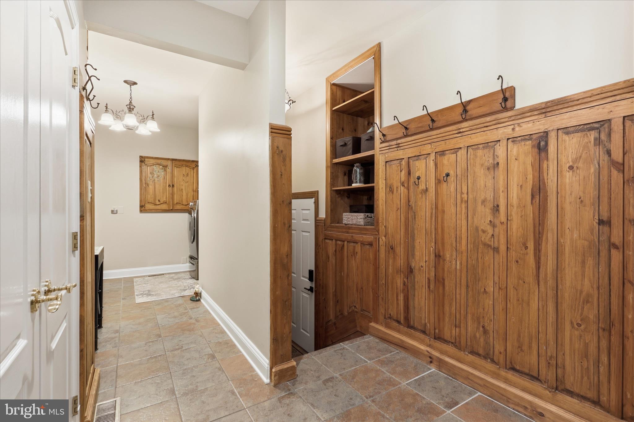 TWELVE OAKS - Residential
