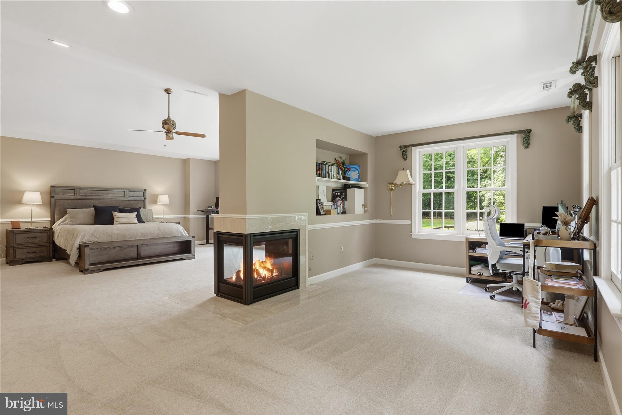 TWELVE OAKS - Residential