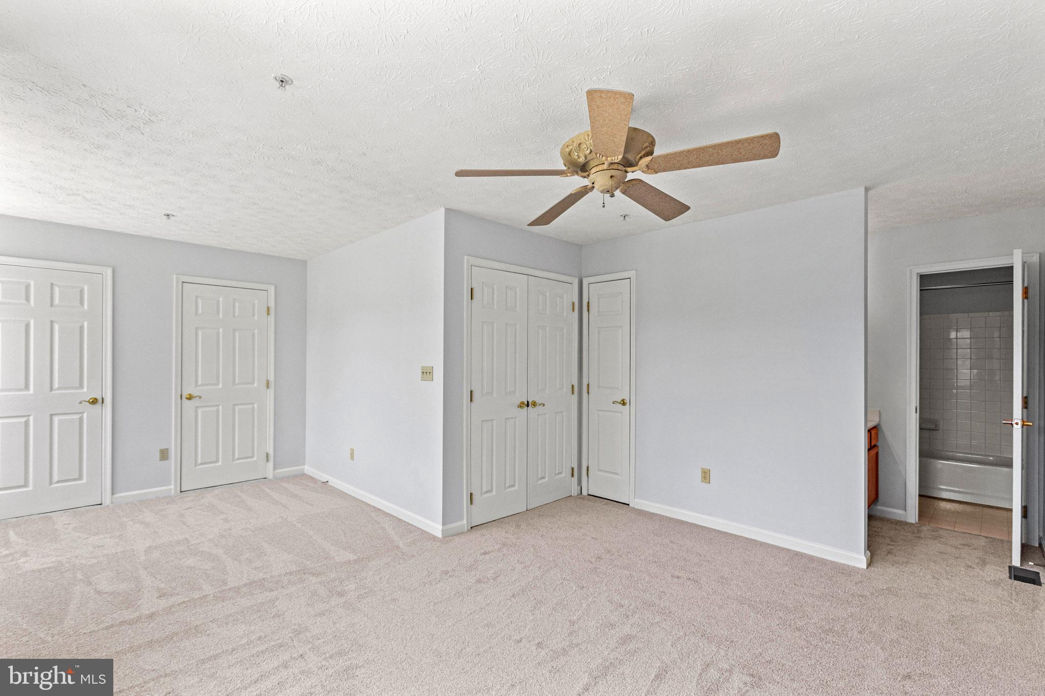 HICKORY HILLS - Residential