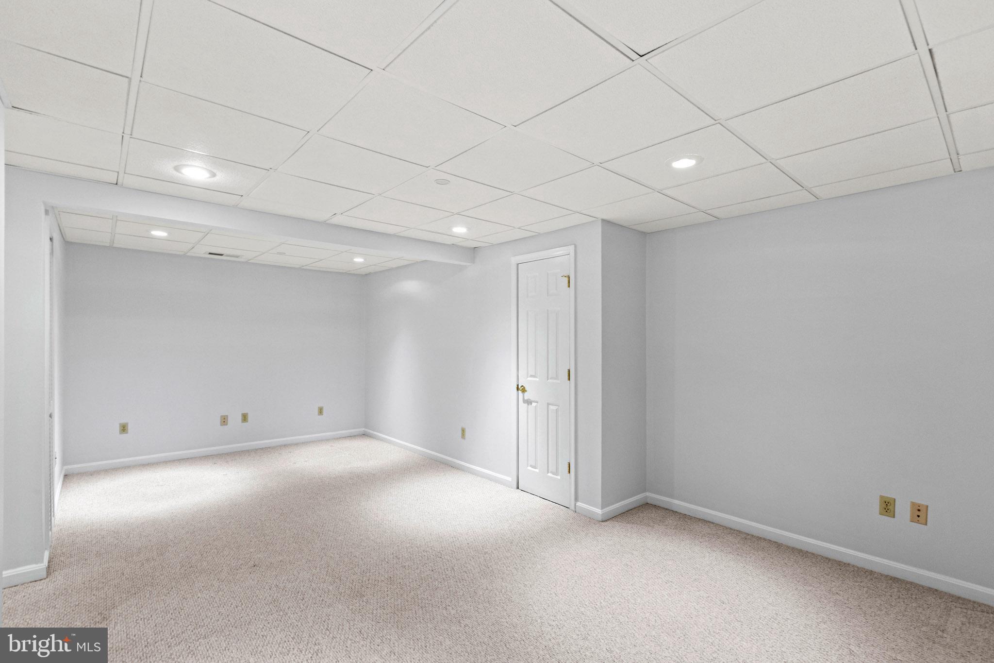 HICKORY HILLS - Residential