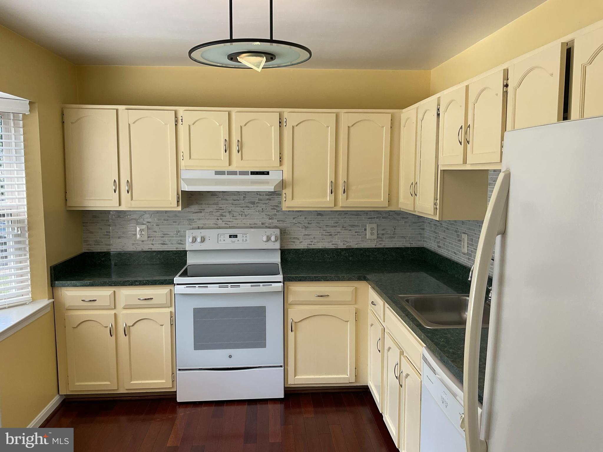 JEFFERSON PLACE - Residential Lease