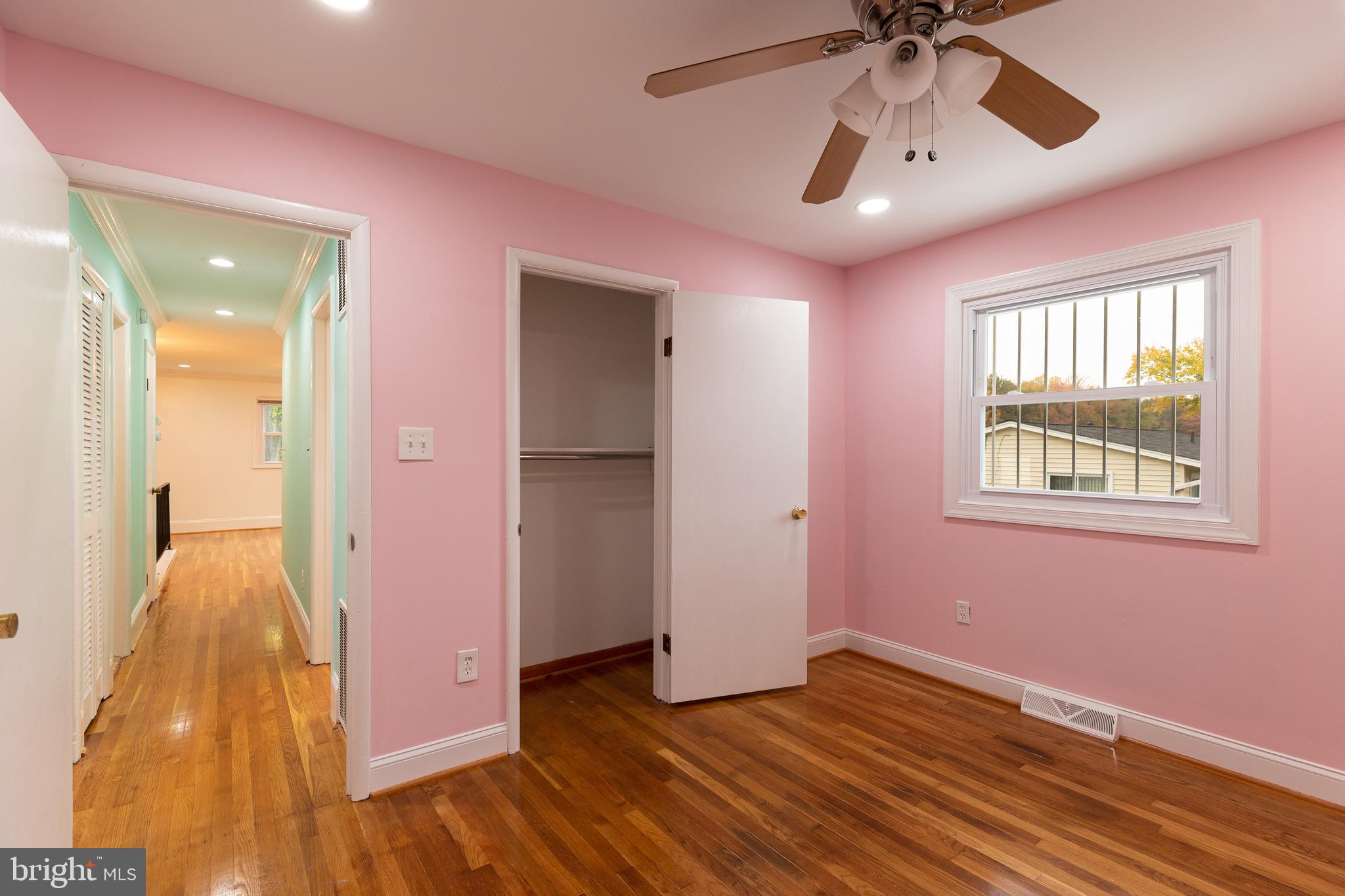 RITCHIE MANOR - Residential