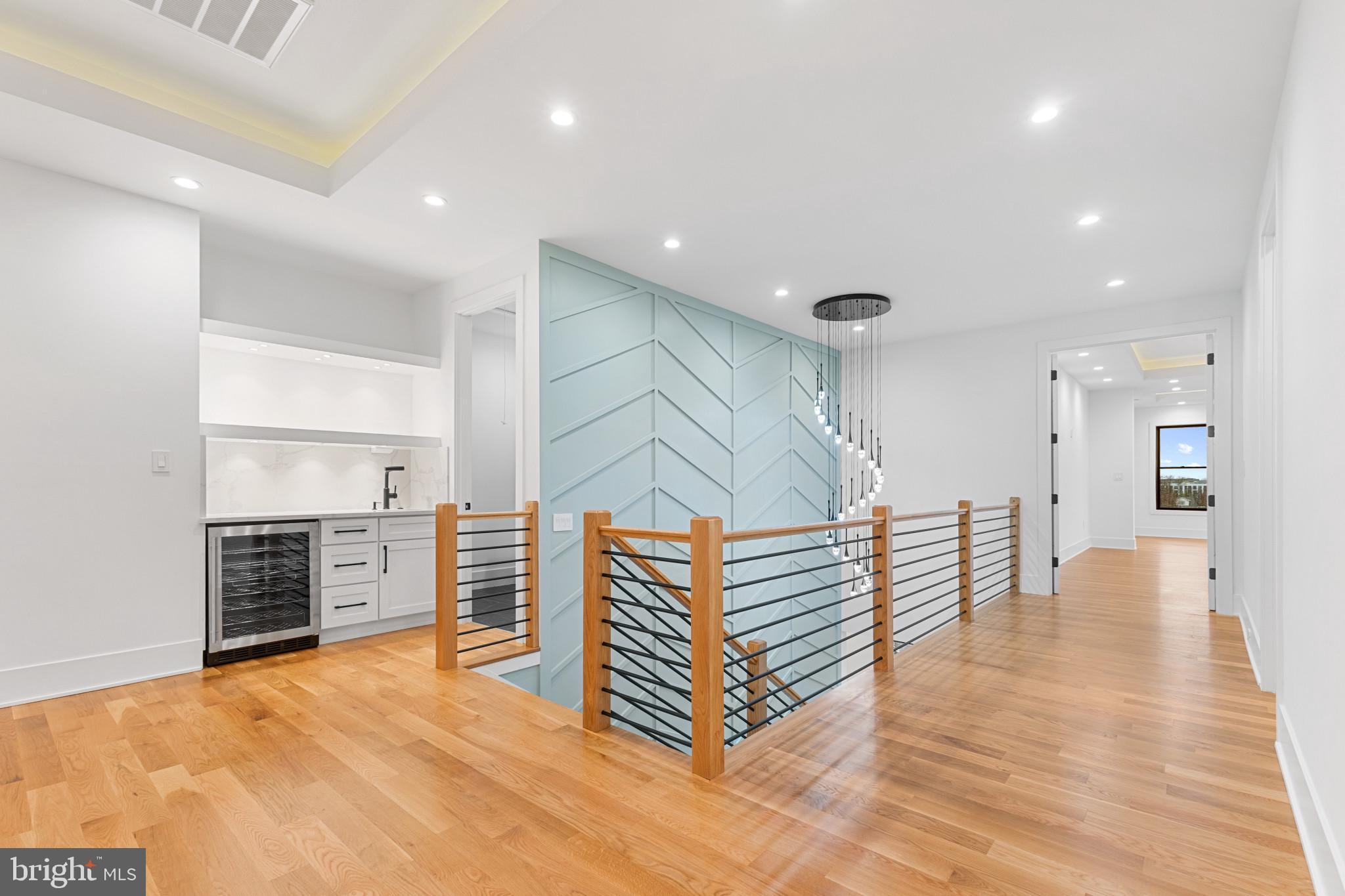PIMMIT HILLS - Residential