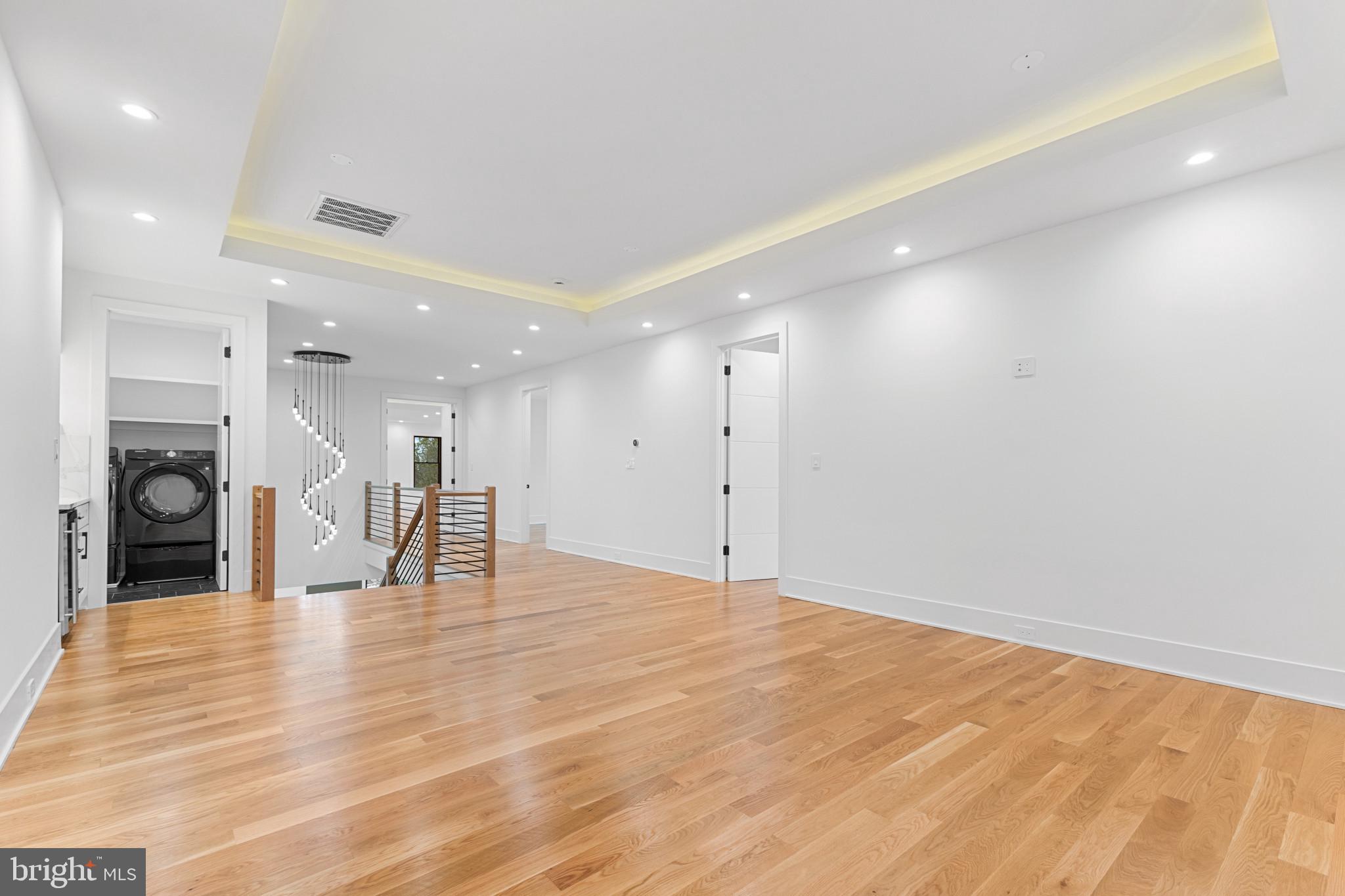 PIMMIT HILLS - Residential