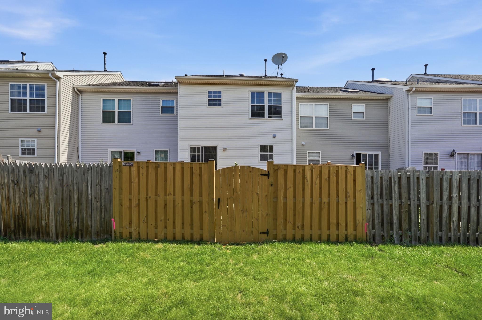 FOXBOROUGH - Residential
