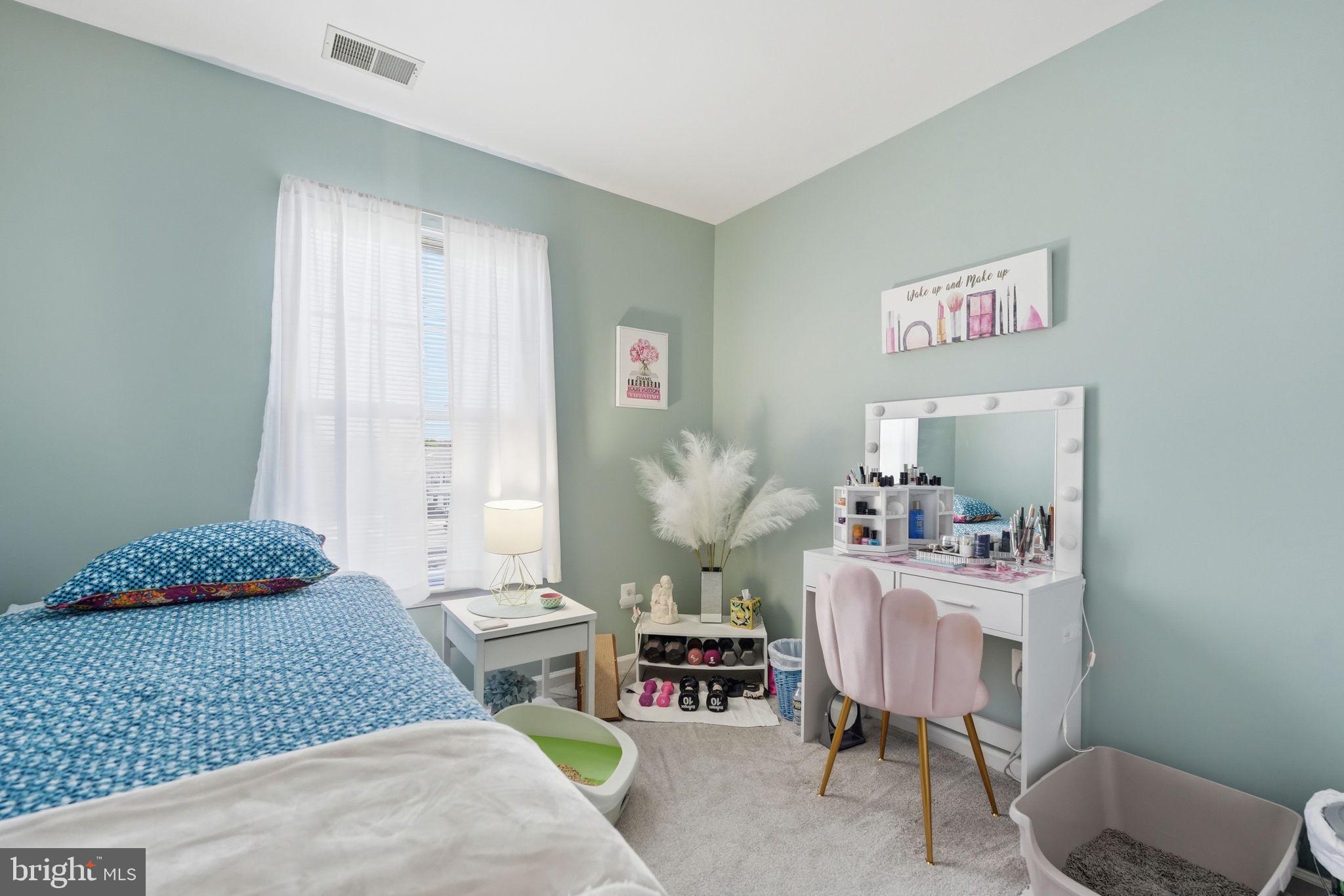 FOXBOROUGH - Residential