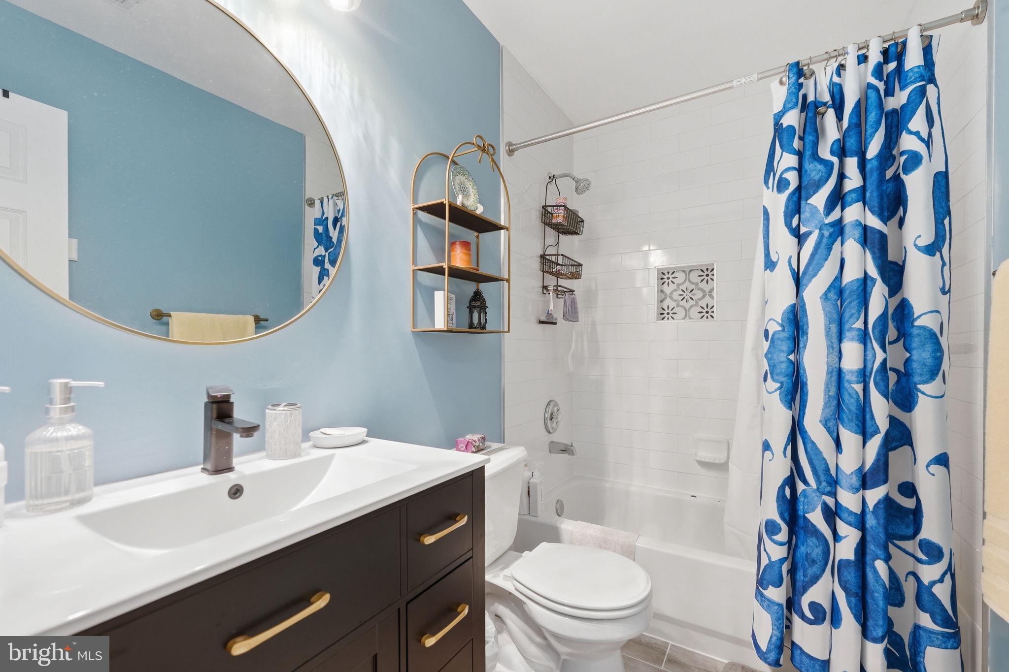 FOXBOROUGH - Residential