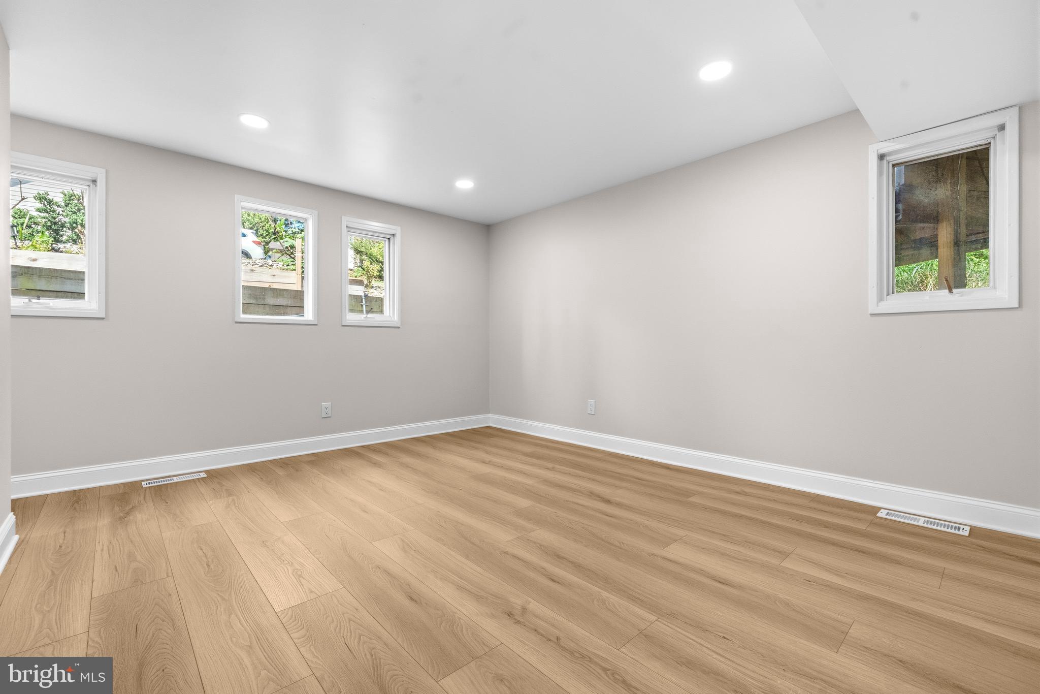 TIMBERWOOD OF POTOMAC - Residential