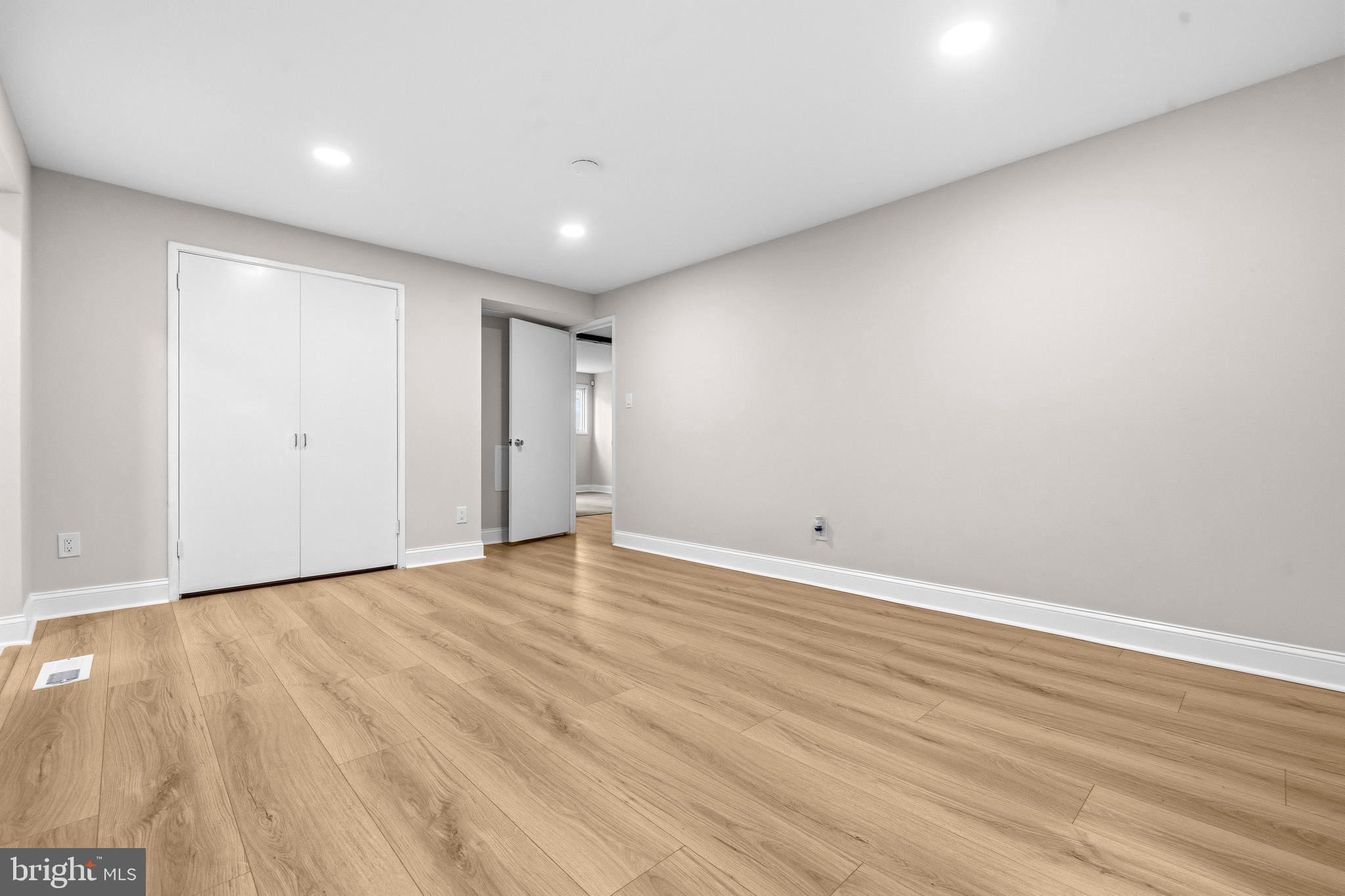 TIMBERWOOD OF POTOMAC - Residential