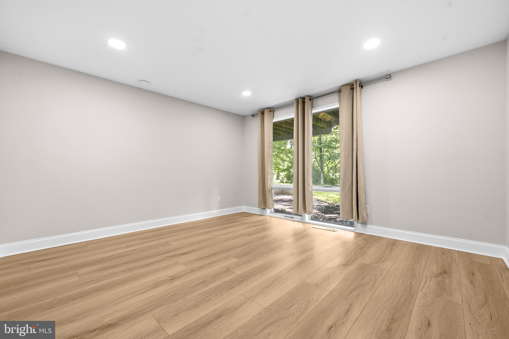 TIMBERWOOD OF POTOMAC - Residential