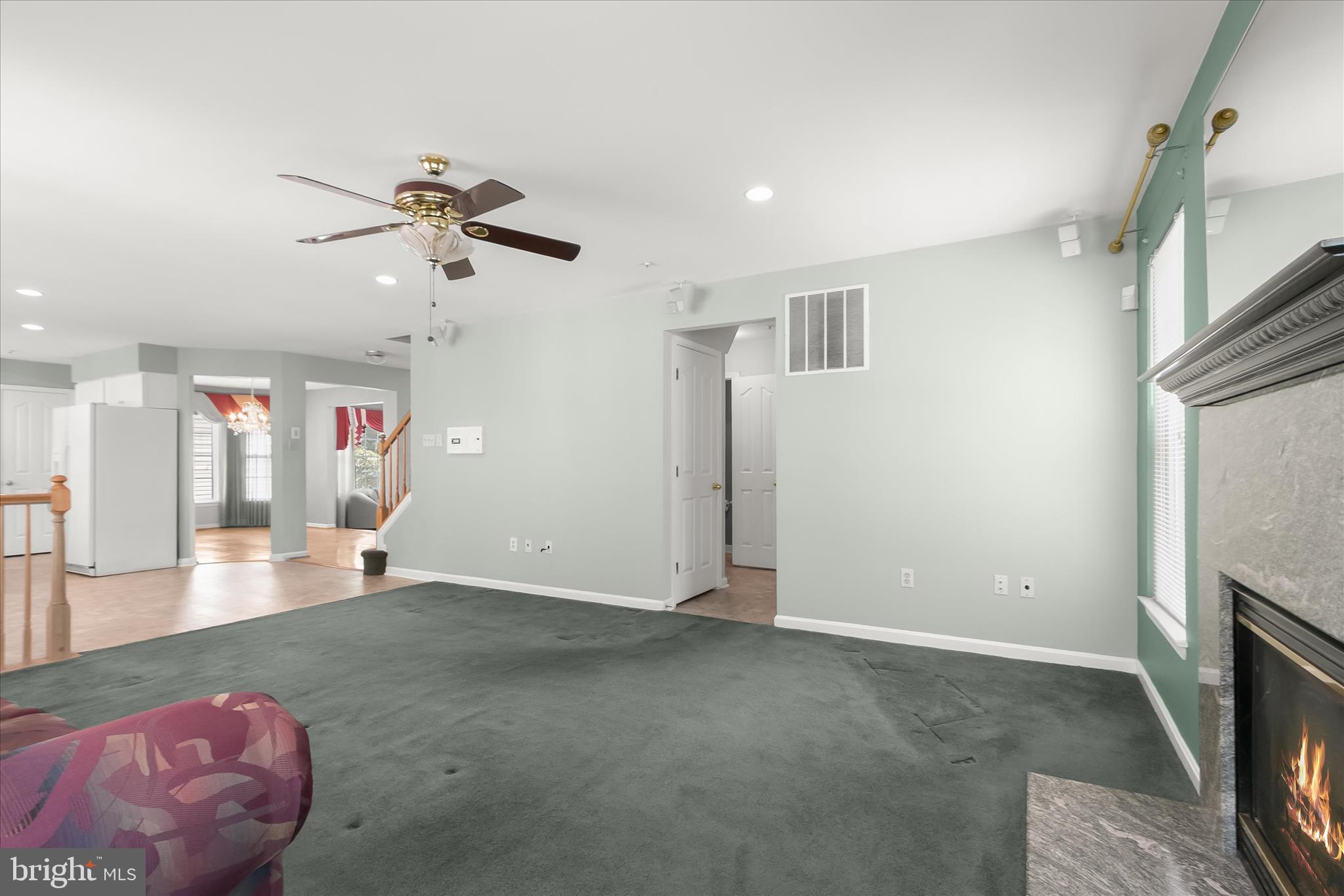 NORTHRIDGE - Residential