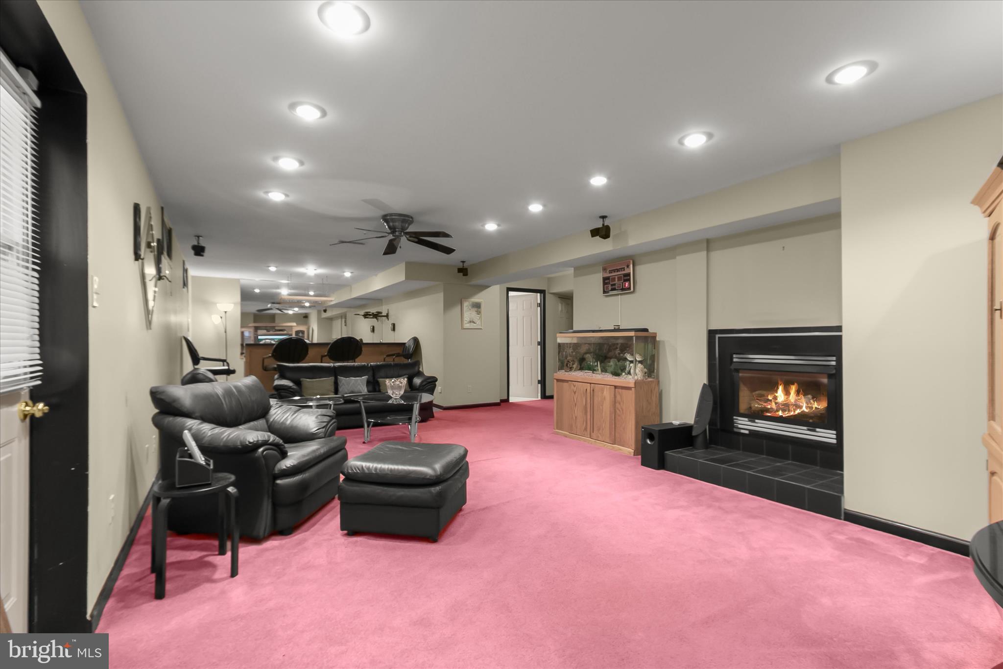 NORTHRIDGE - Residential