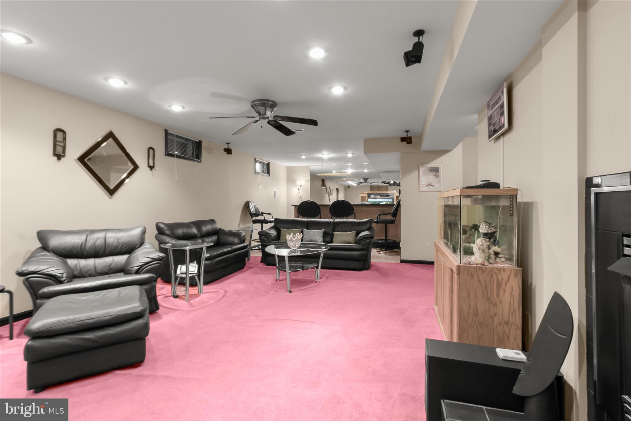NORTHRIDGE - Residential
