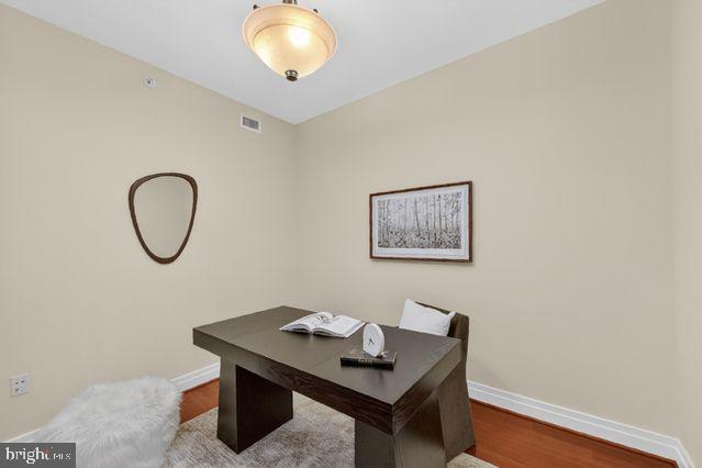 ONE PARK CREST CONDOMINIUM - Residential
