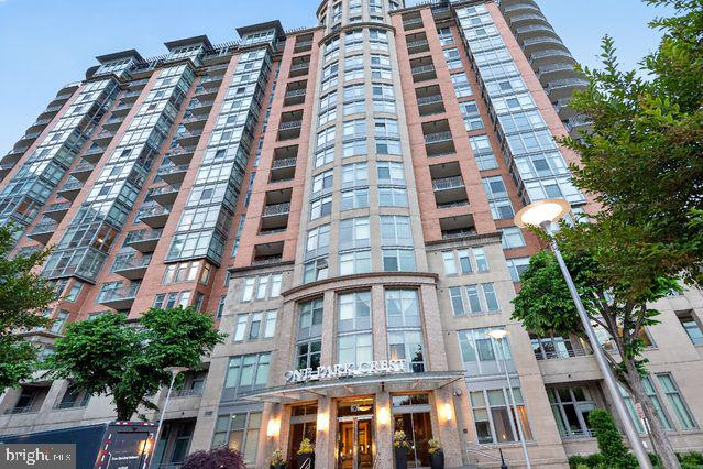 ONE PARK CREST CONDOMINIUM - Residential