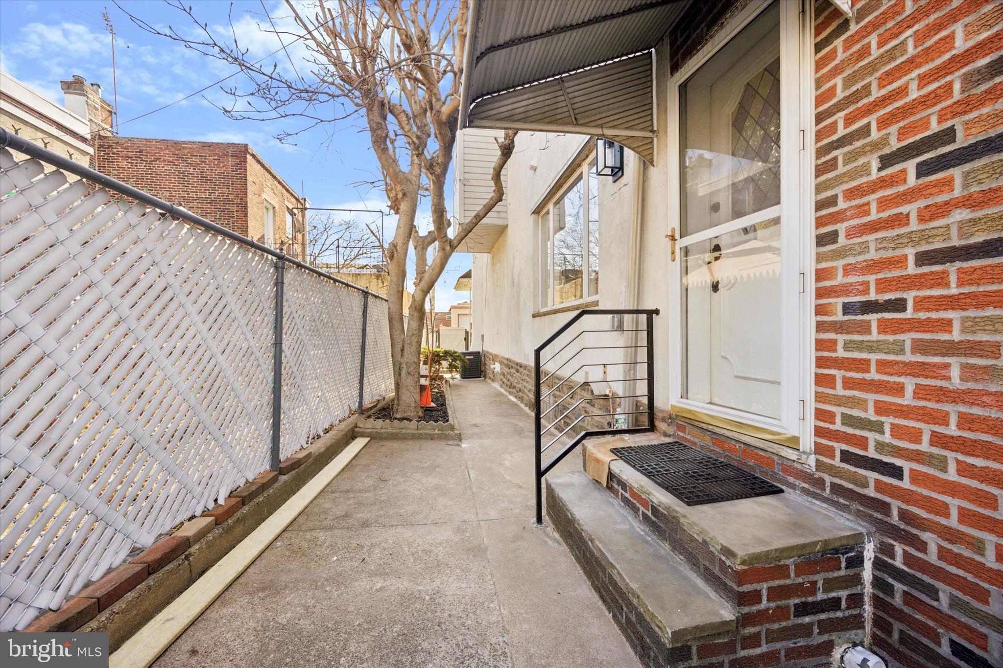 PORT RICHMOND - Residential