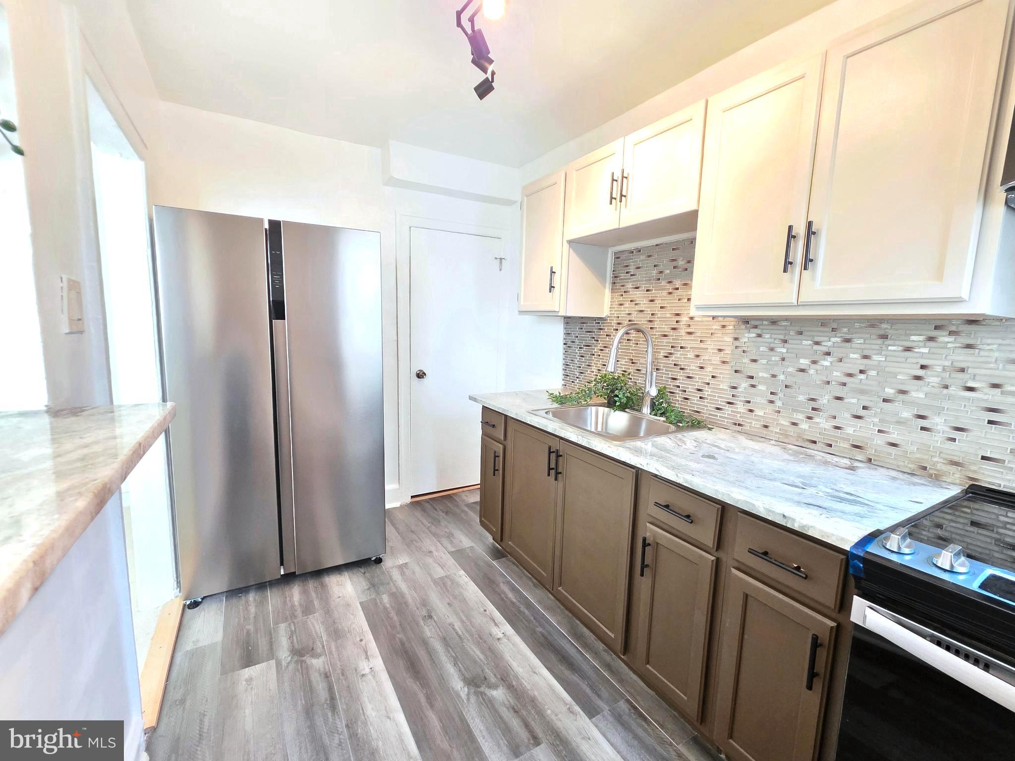 GERMANTOWN (EAST) - Residential