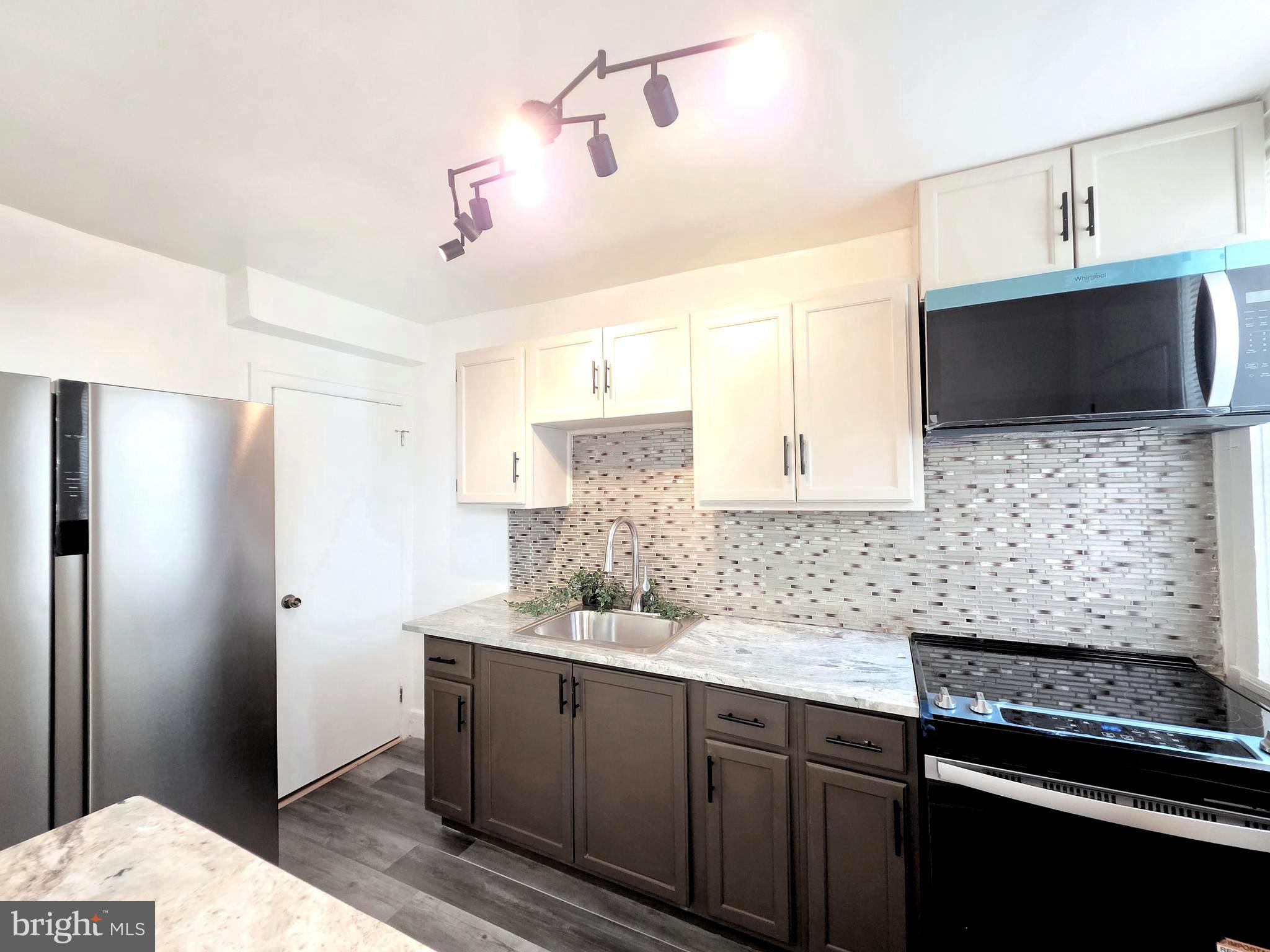 GERMANTOWN (EAST) - Residential