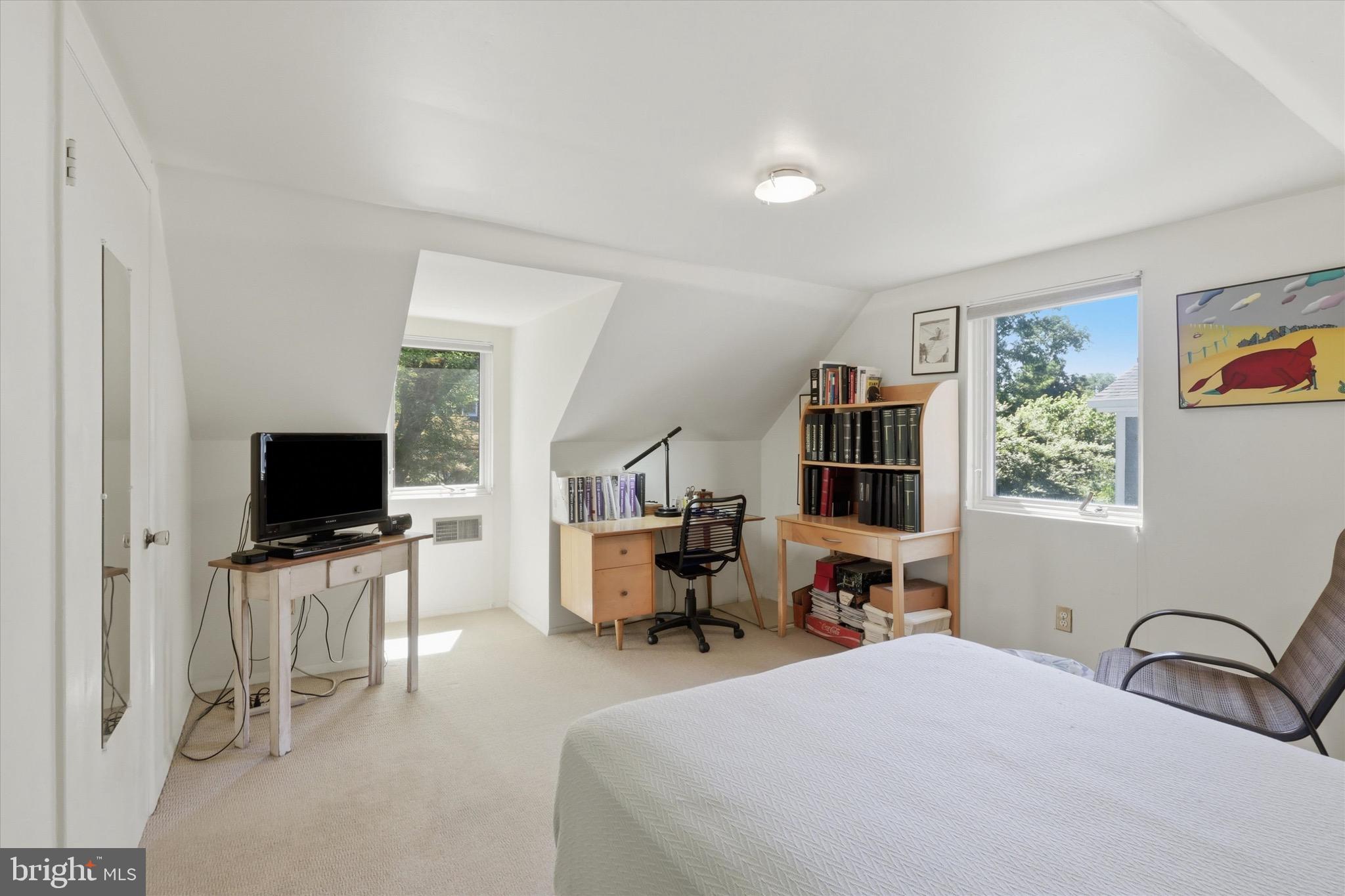 PAGE HILL - Residential